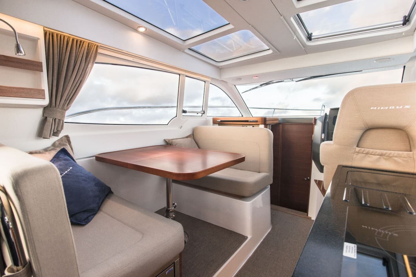 Nimbus 305 Coupe – bilde 2 av 14