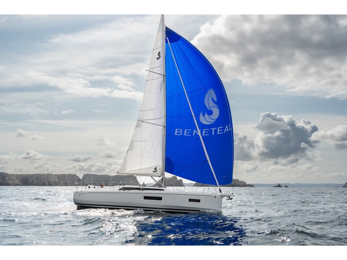Beneteau Oceanis 37.1 Vega