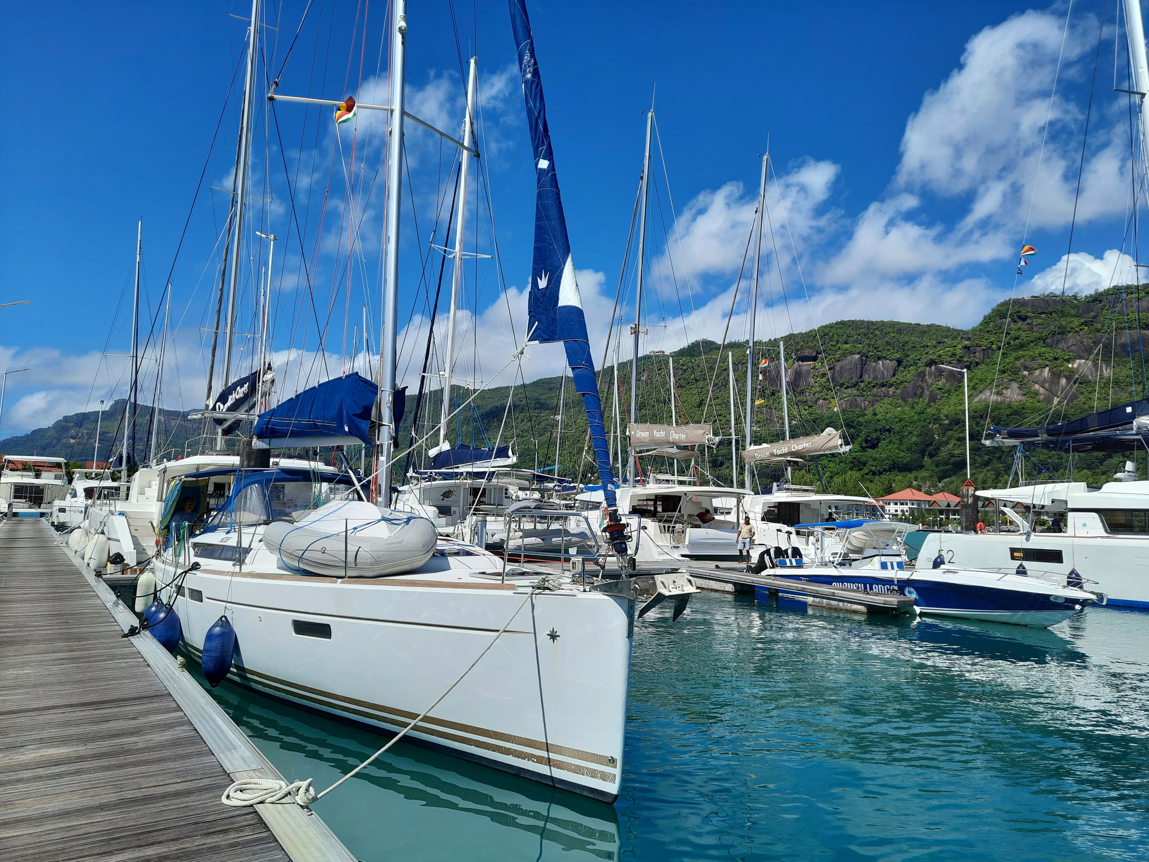 Jeanneau Sun Odyssey 469 – bilde 2 av 66