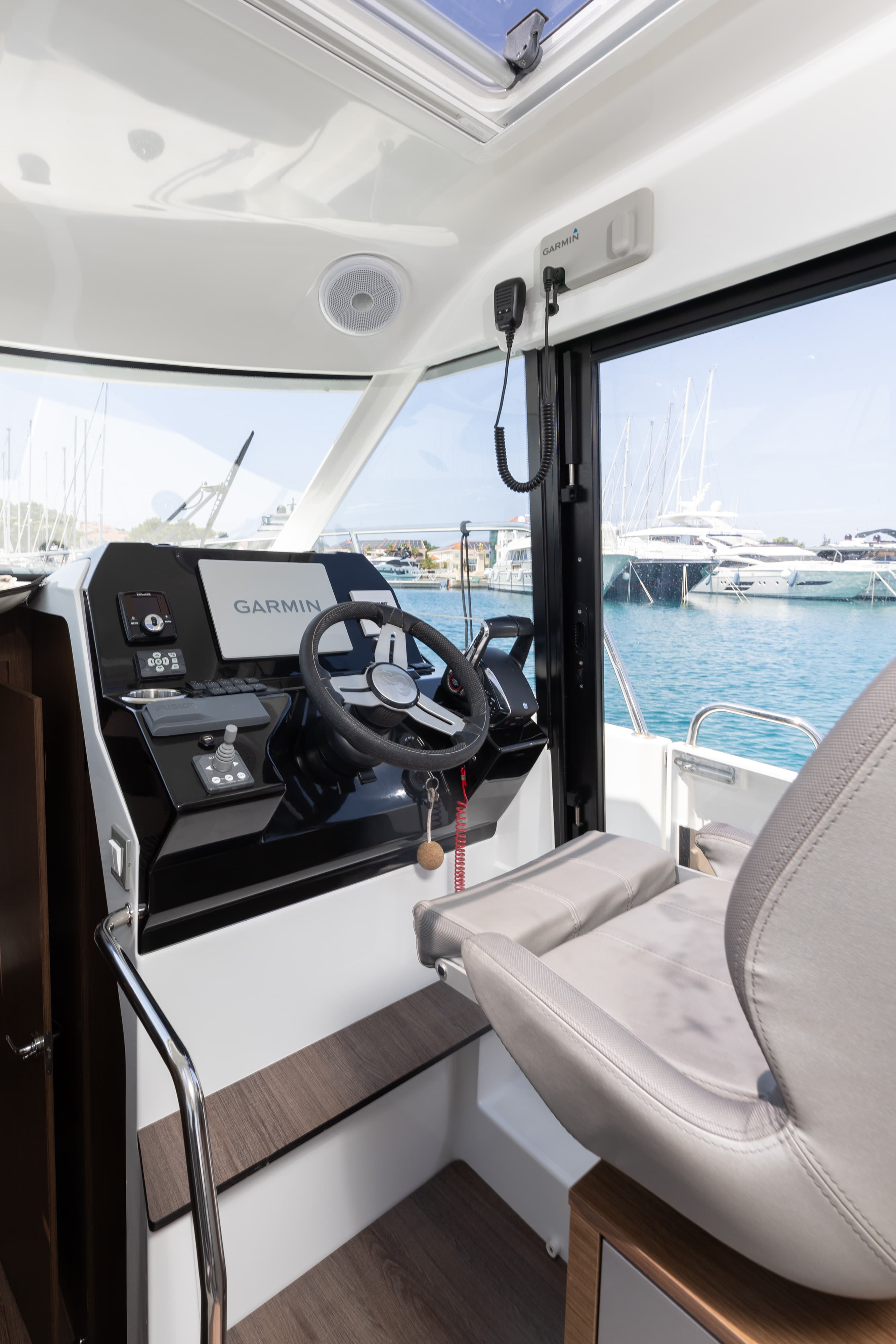 Beneteau Antares 11 OB FALCON – bilde 5 av 31