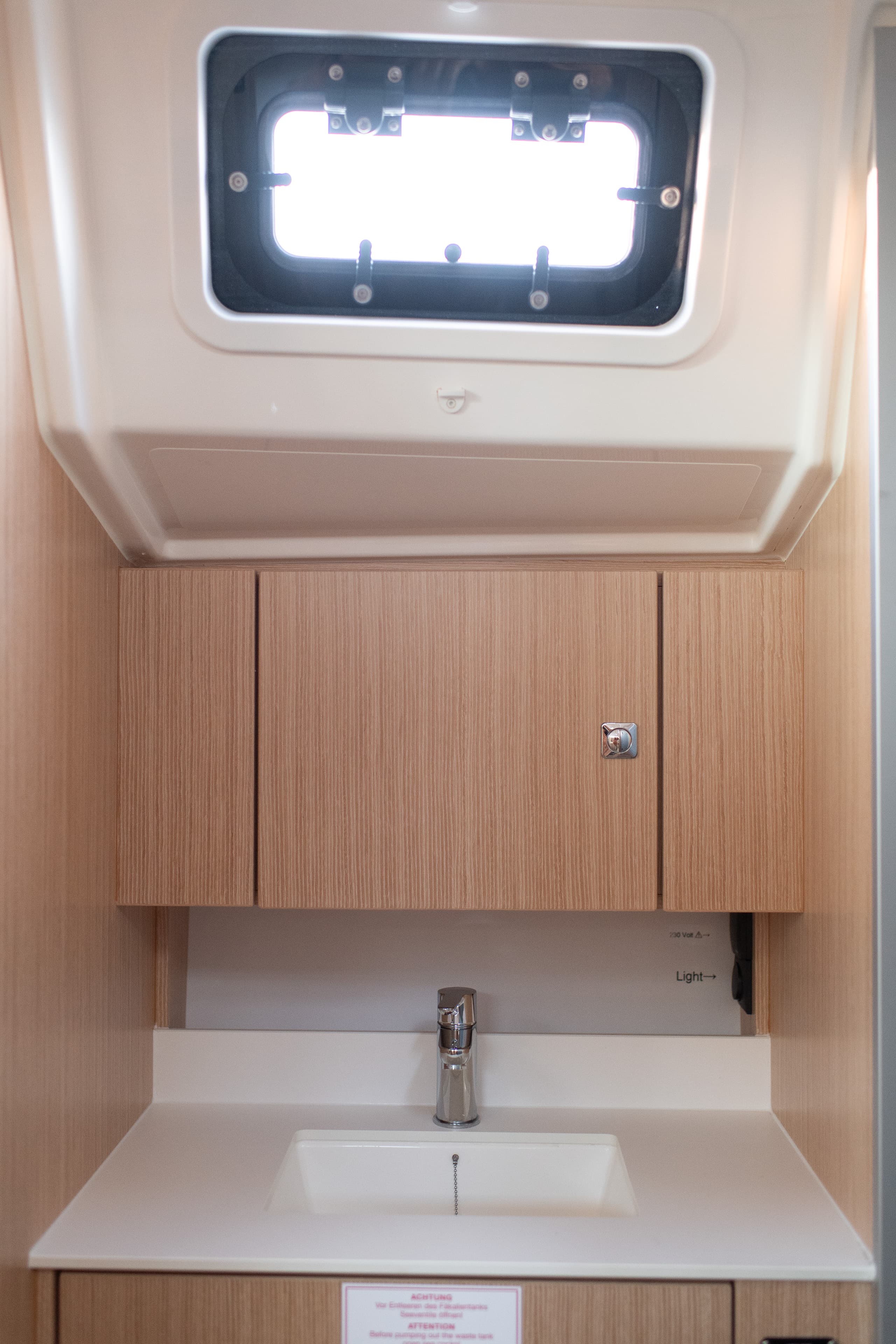 Bavaria C42 Karpouzi – bilde 3 av 23