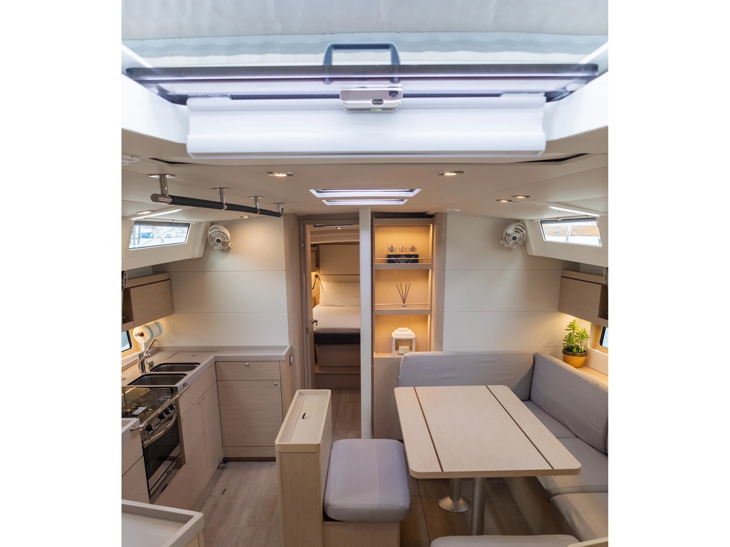 Beneteau Oceanis 46.1 Comfort