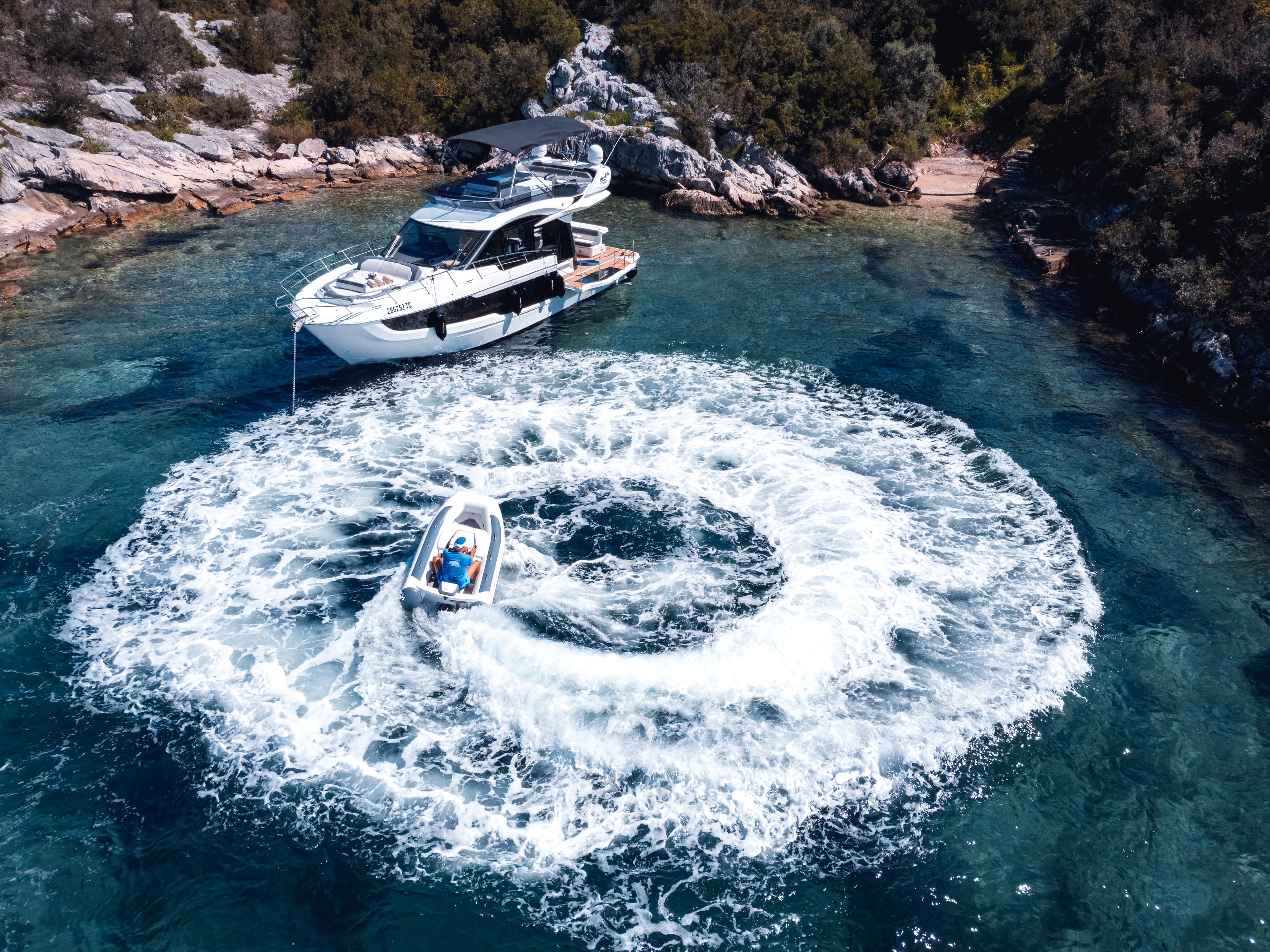 Galeon 440 Fly Premium – bilde 3 av 44