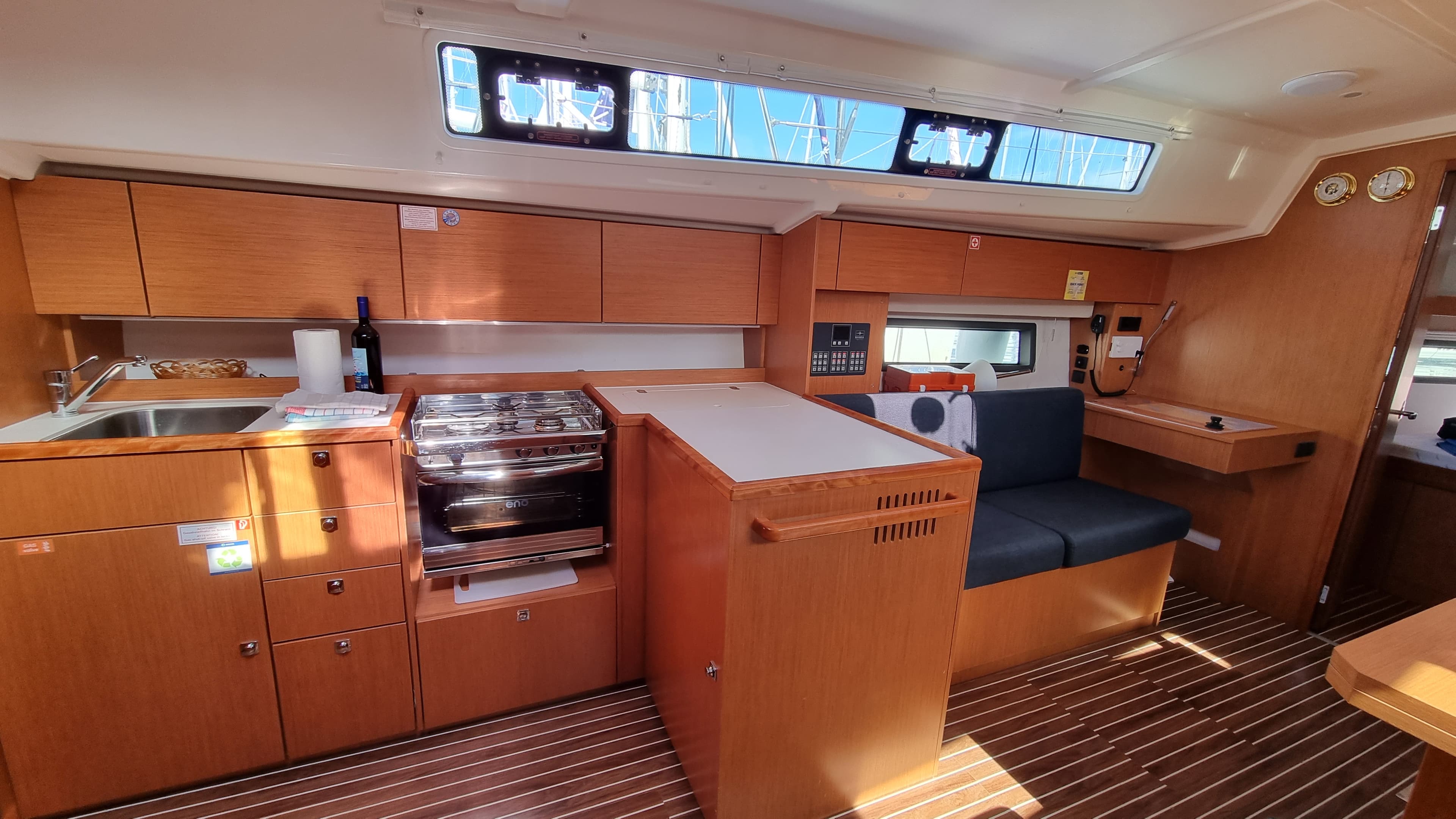 Bavaria C42 Quick Point – bilde 5 av 19
