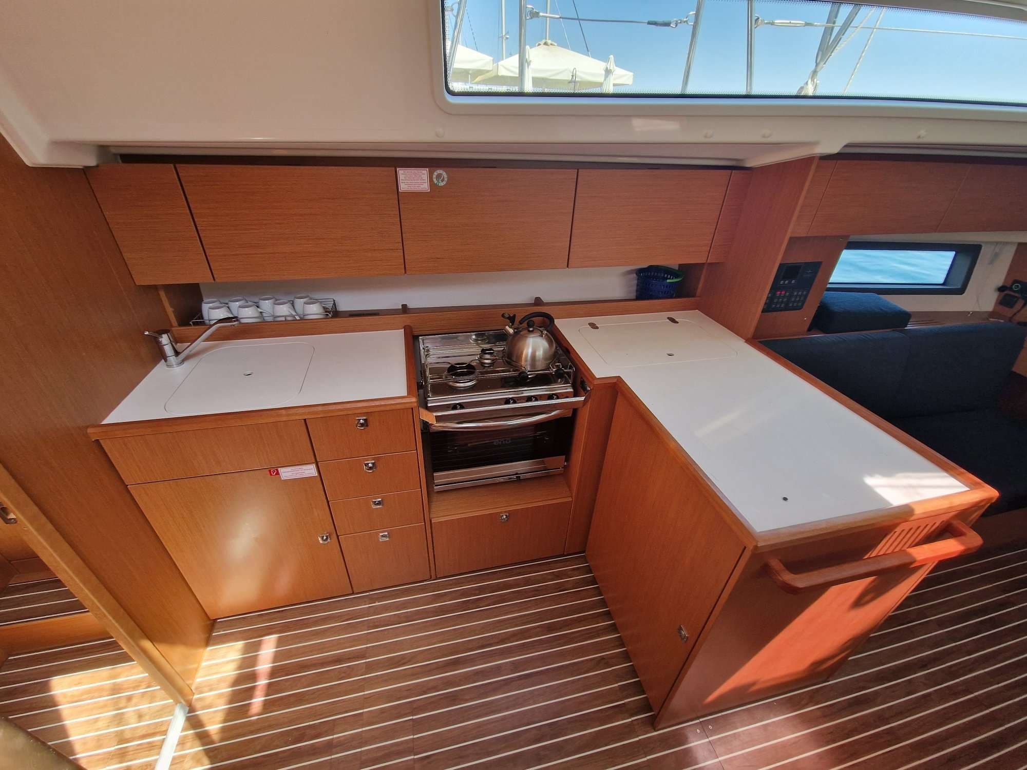 Bavaria C42 – bilde 5 av 8