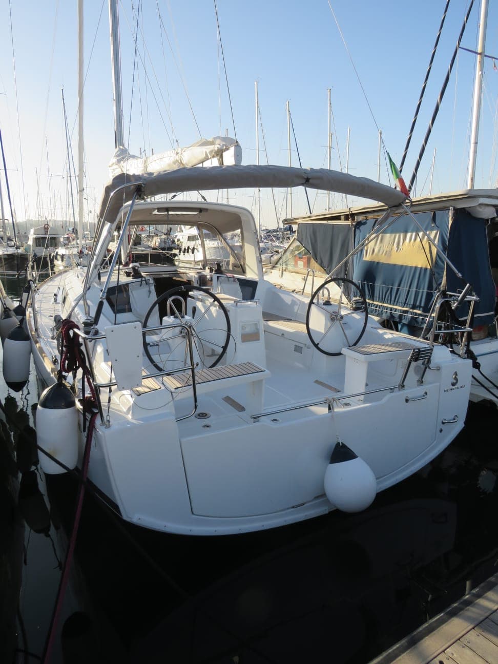 Beneteau Oceanis 38 Lina – bilde 2 av 21