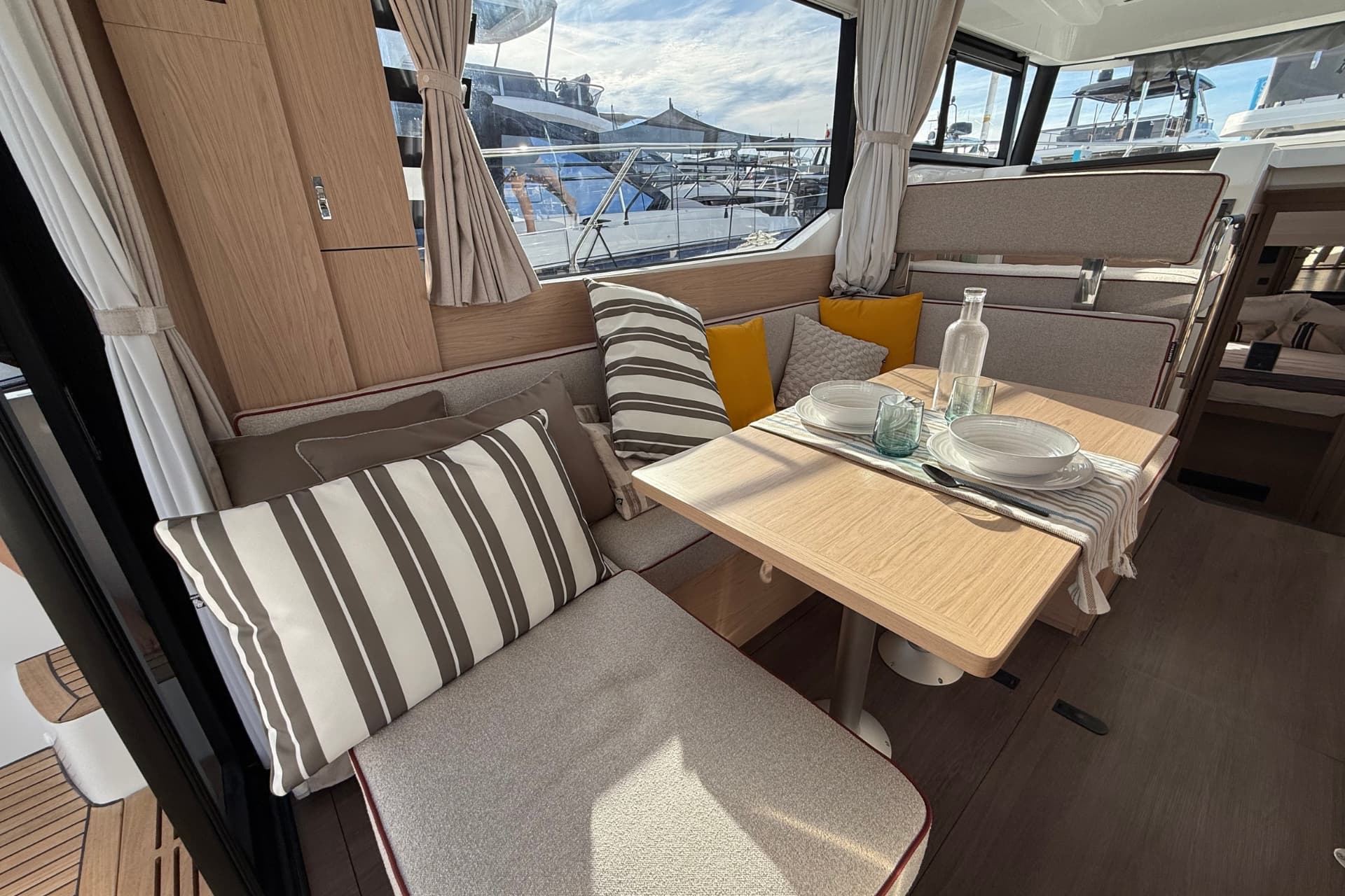 Beneteau Swift Trawler 37 Fly ZOE – bilde 4 av 22