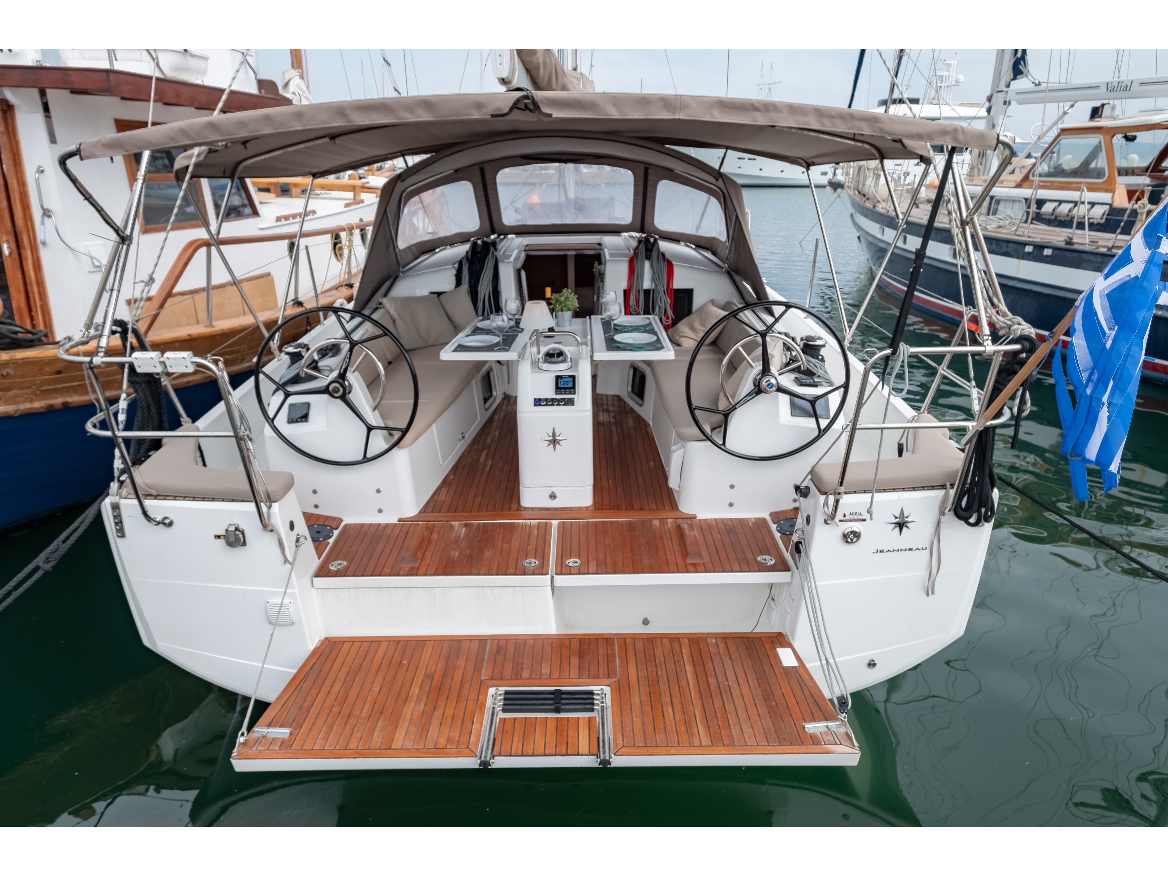 Jeanneau Sun Odyssey 410 Elcano