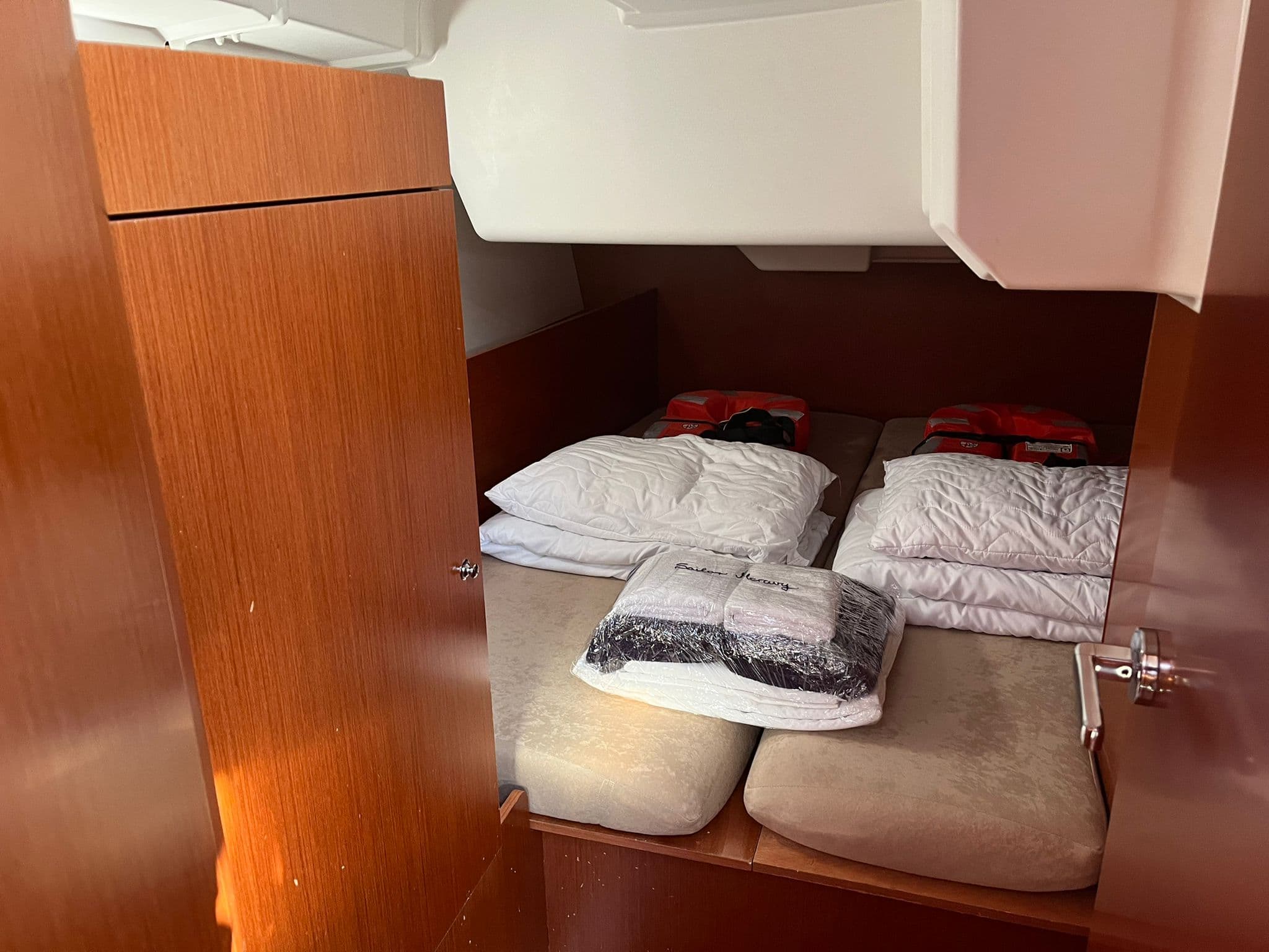 Beneteau Oceanis 38.1 SAILOR MERCURY – bilde 5 av 11