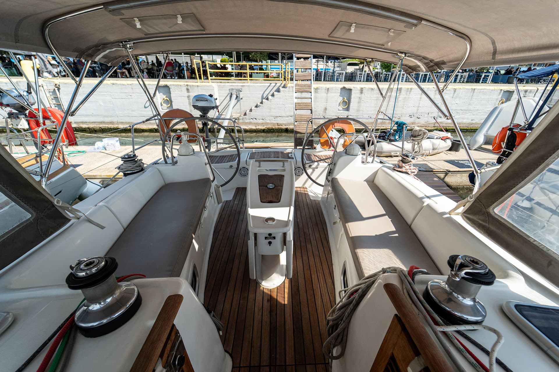 Beneteau Oceanis 43 Errika – bilde 3 av 20