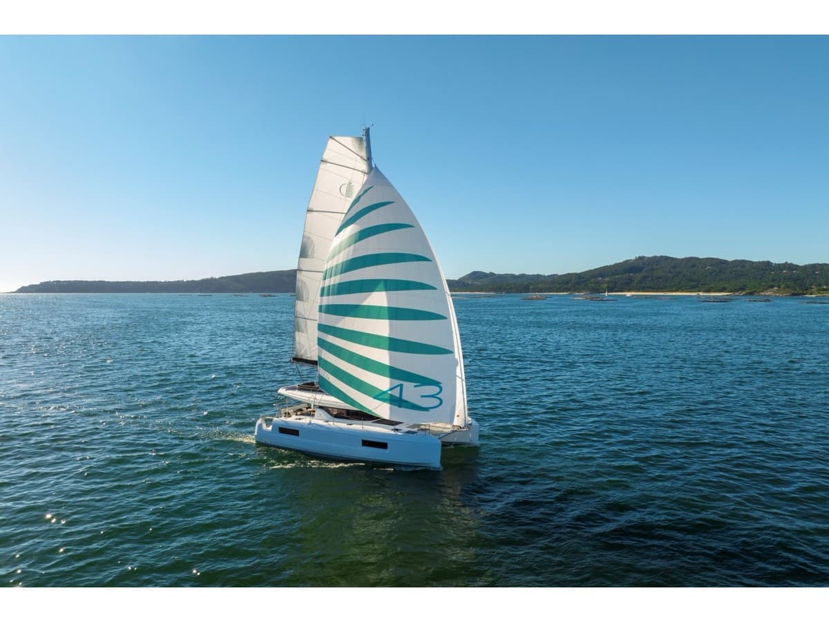 Lagoon 43 Folíe