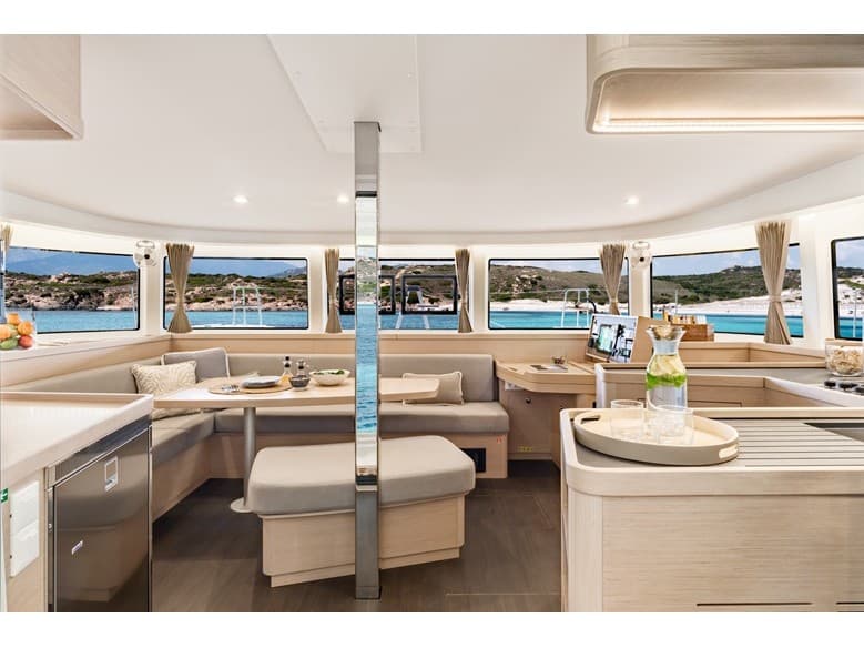 Lagoon 42 Pretty Orcas (2025) – bilde 2 av 3