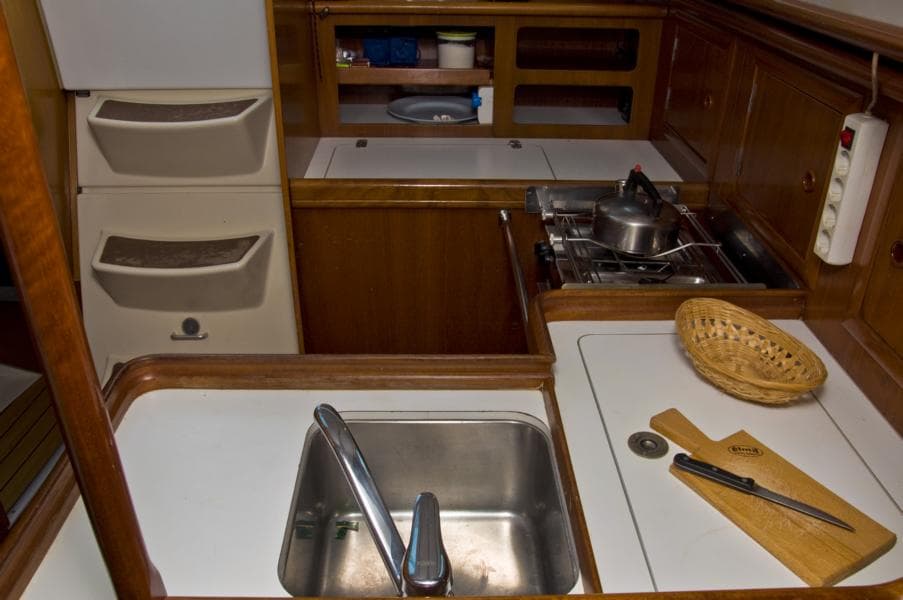 Beneteau Oceanis 331 SY Romantika – bilde 3 av 10