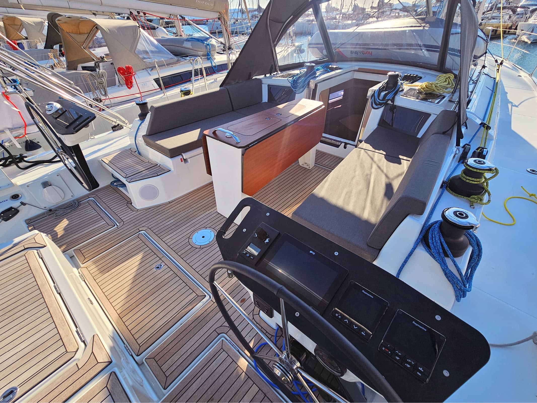 Dufour 44 Furioso – bilde 5 av 121