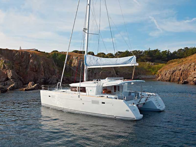 Lagoon 450 Fly LADIES&GENTLEMEN