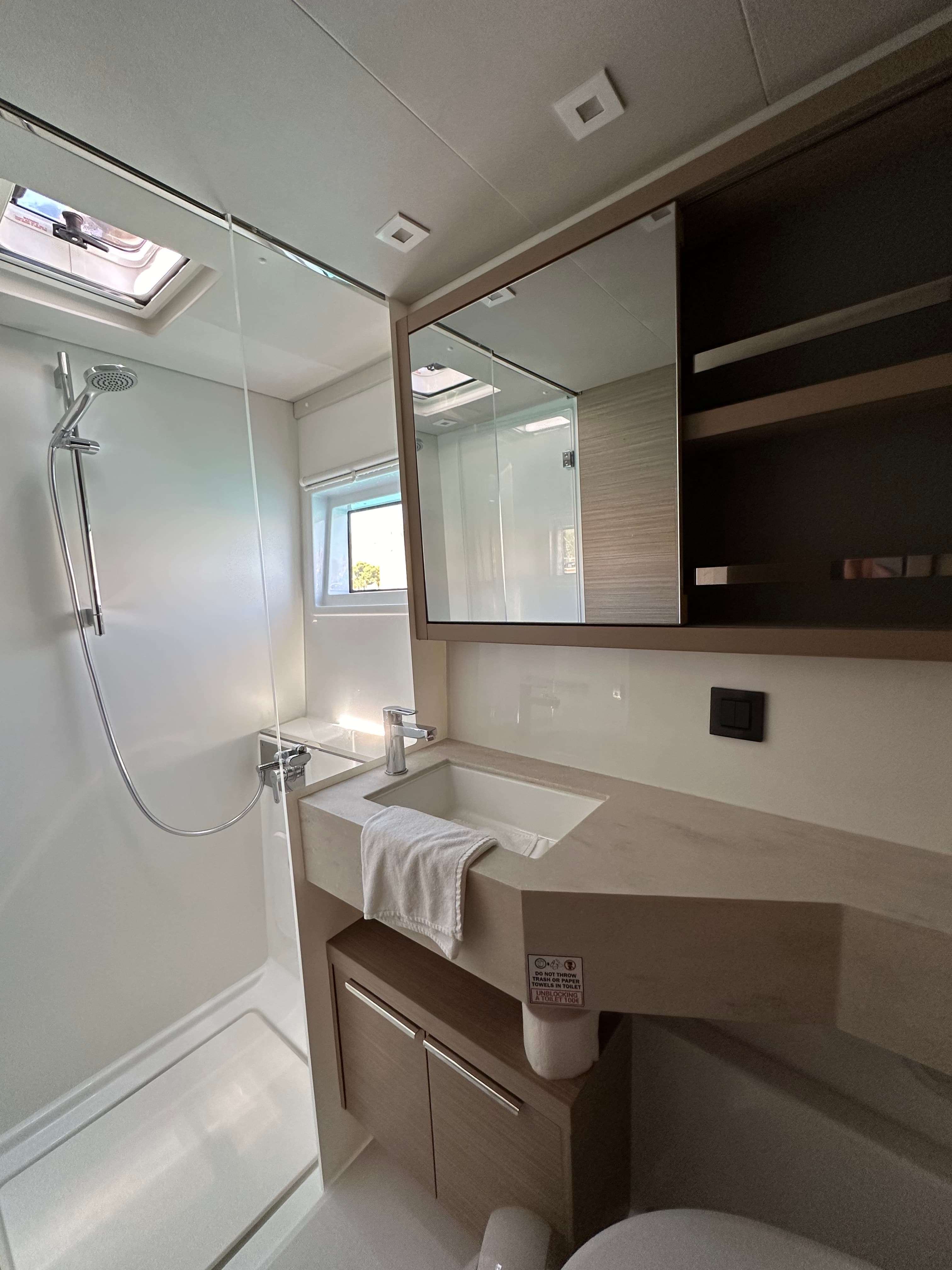 Lagoon 46 DESTINY POINT – bilde 2 av 26