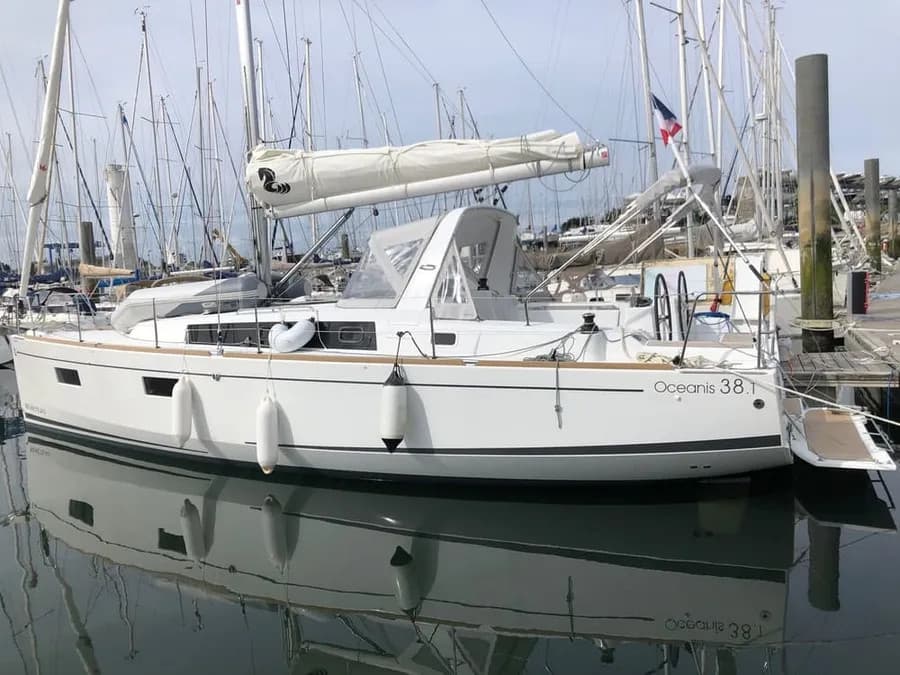 Beneteau Oceanis 38.1 Lisboa