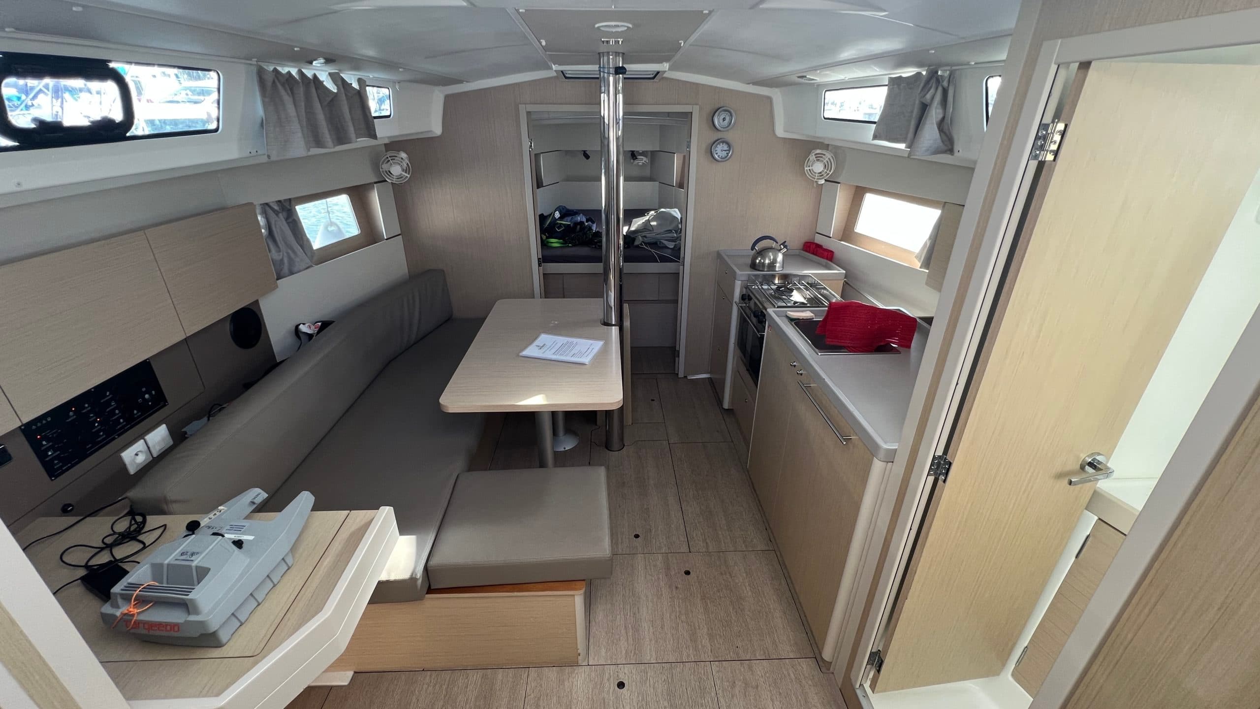 Beneteau Oceanis 38 Houat Else – bilde 4 av 5