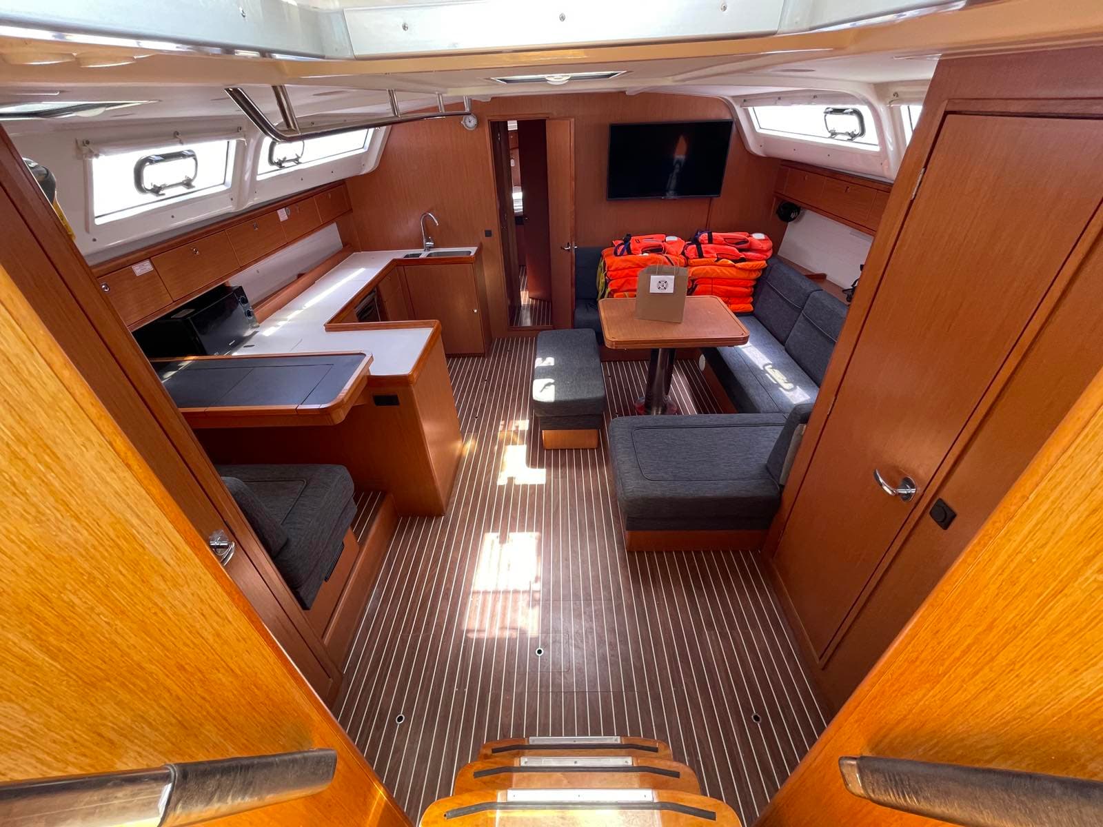 Bavaria Cruiser 51 Anemone – bilde 2 av 11