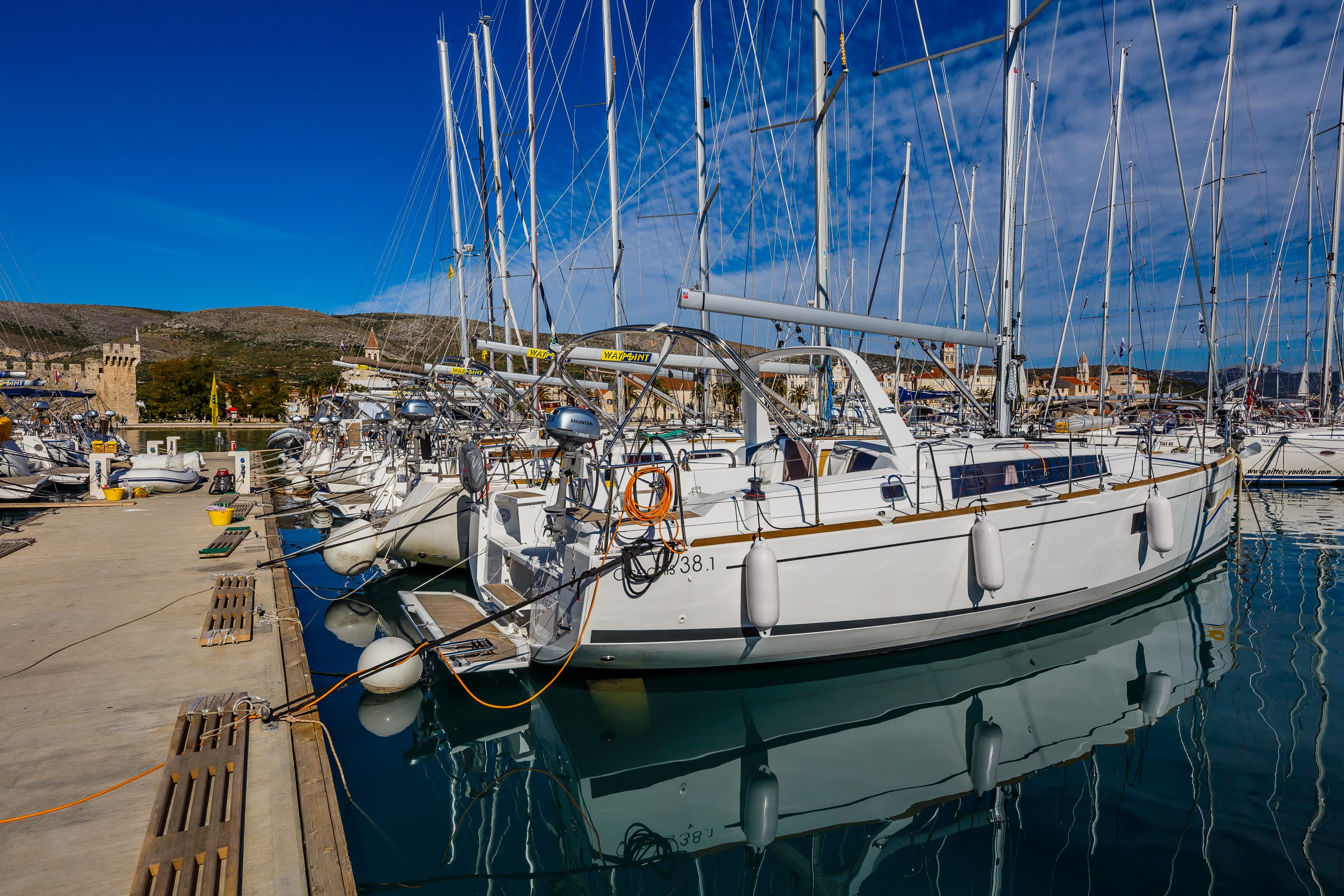 Beneteau Oceanis 38.1 Pleasure – bilde 2 av 11