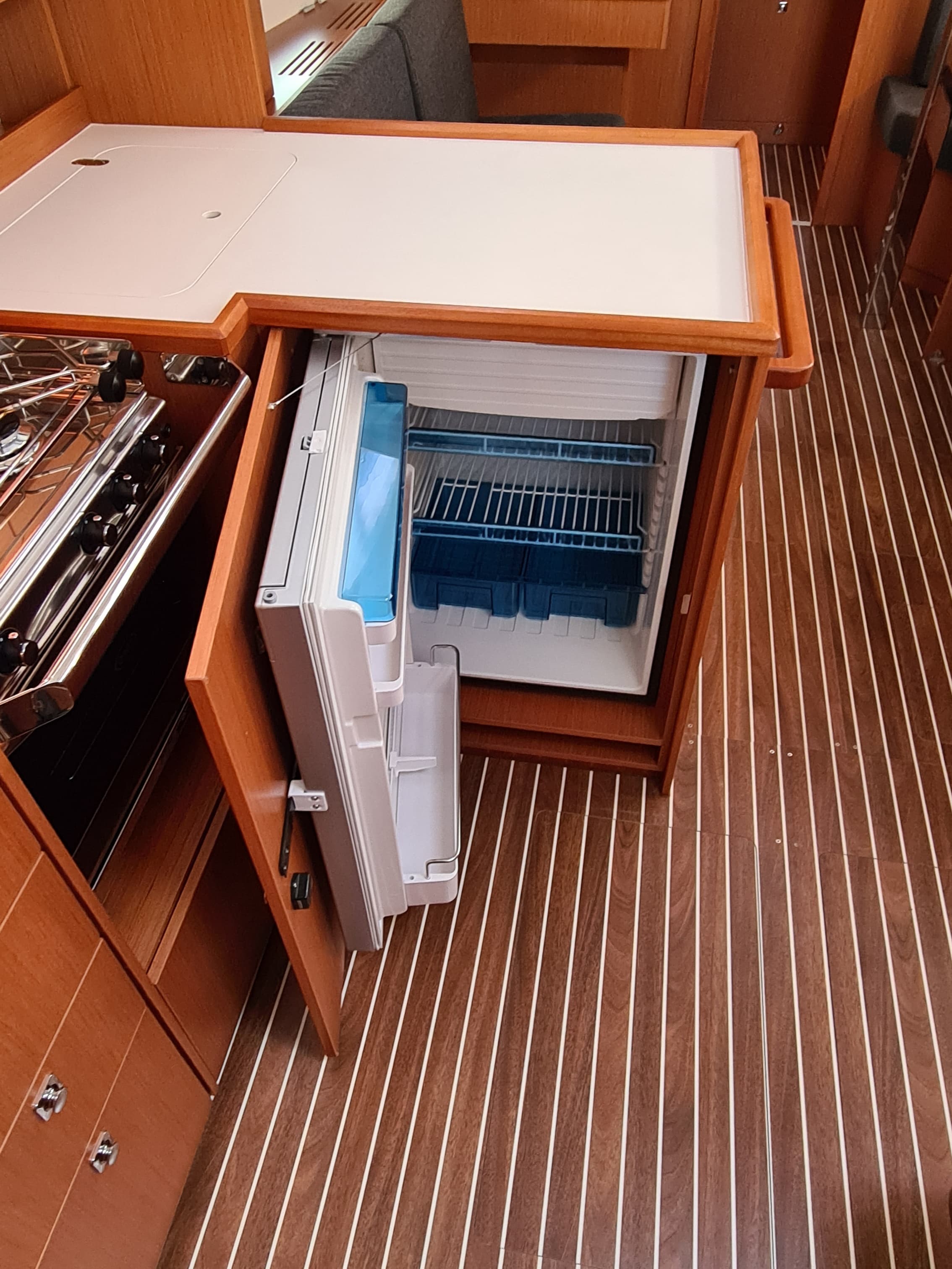 Bavaria C42 Melia – bilde 3 av 14