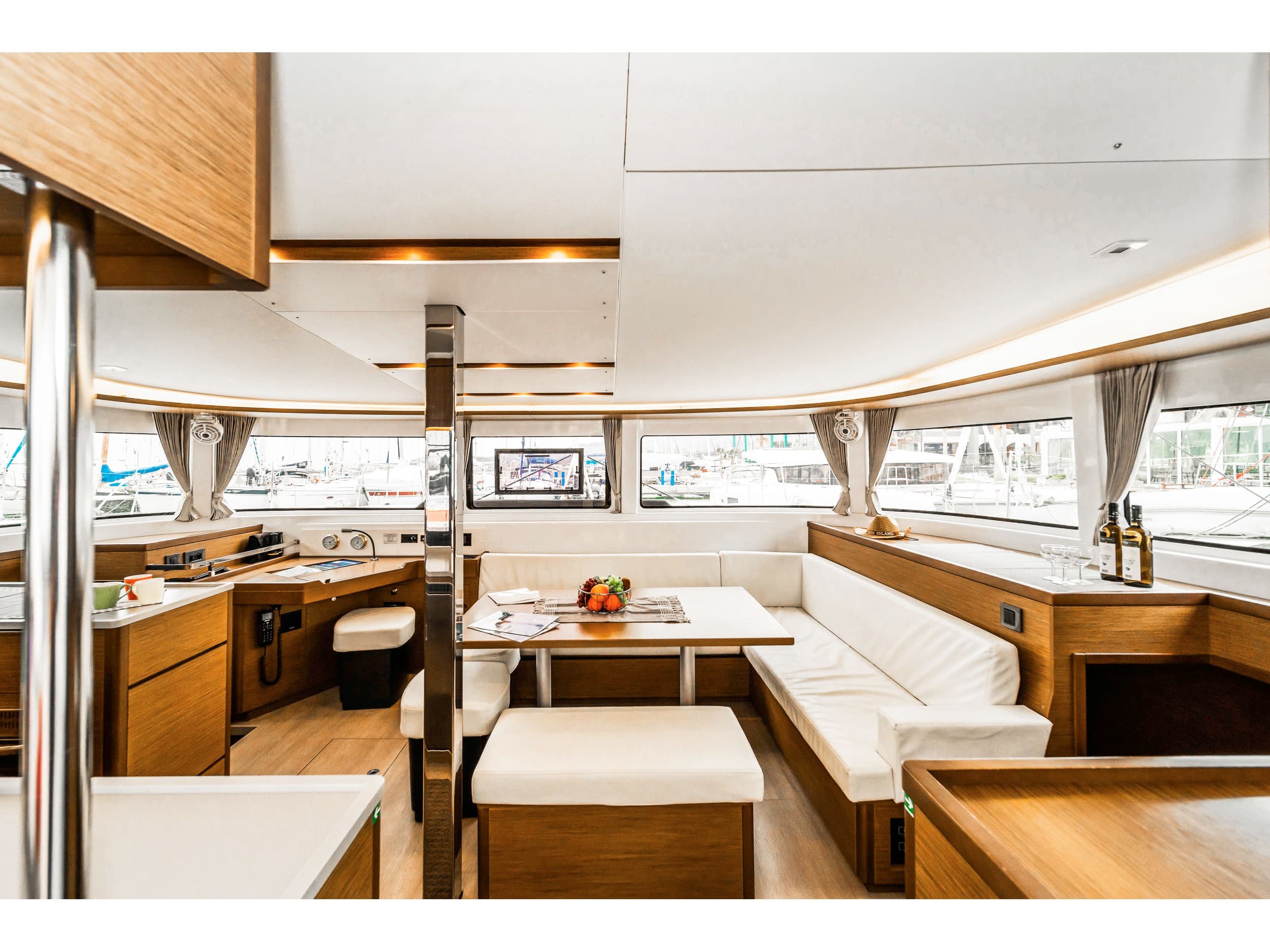 Lagoon 46 Lucky Dragon – bilde 5 av 30