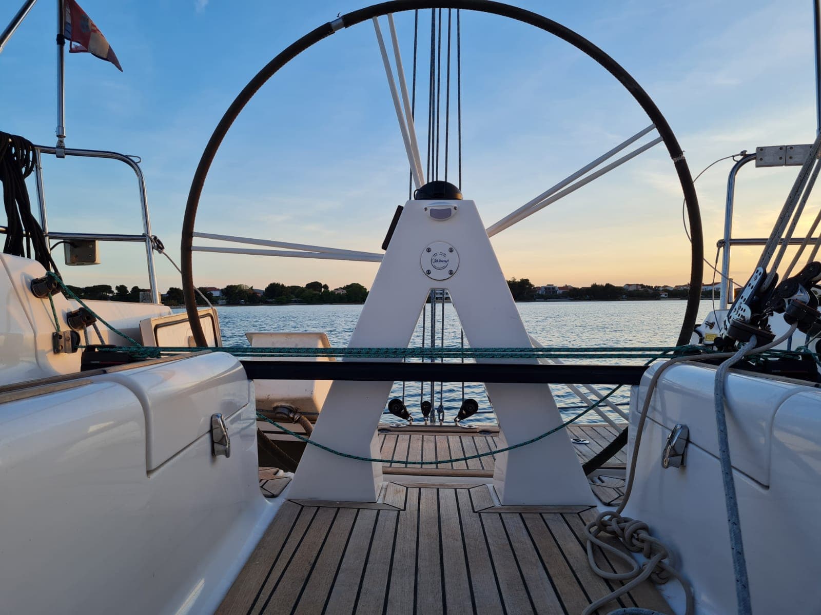 Elan 340 Miri – bilde 4 av 13