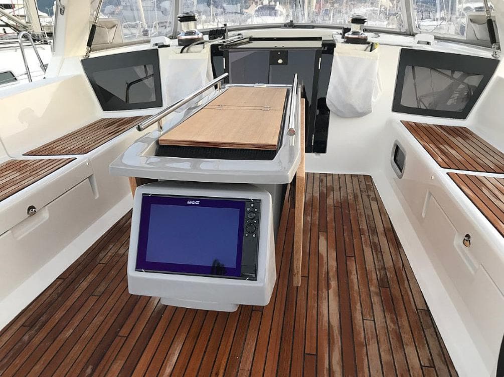 Beneteau Oceanis 45 Atlantica – bilde 2 av 18