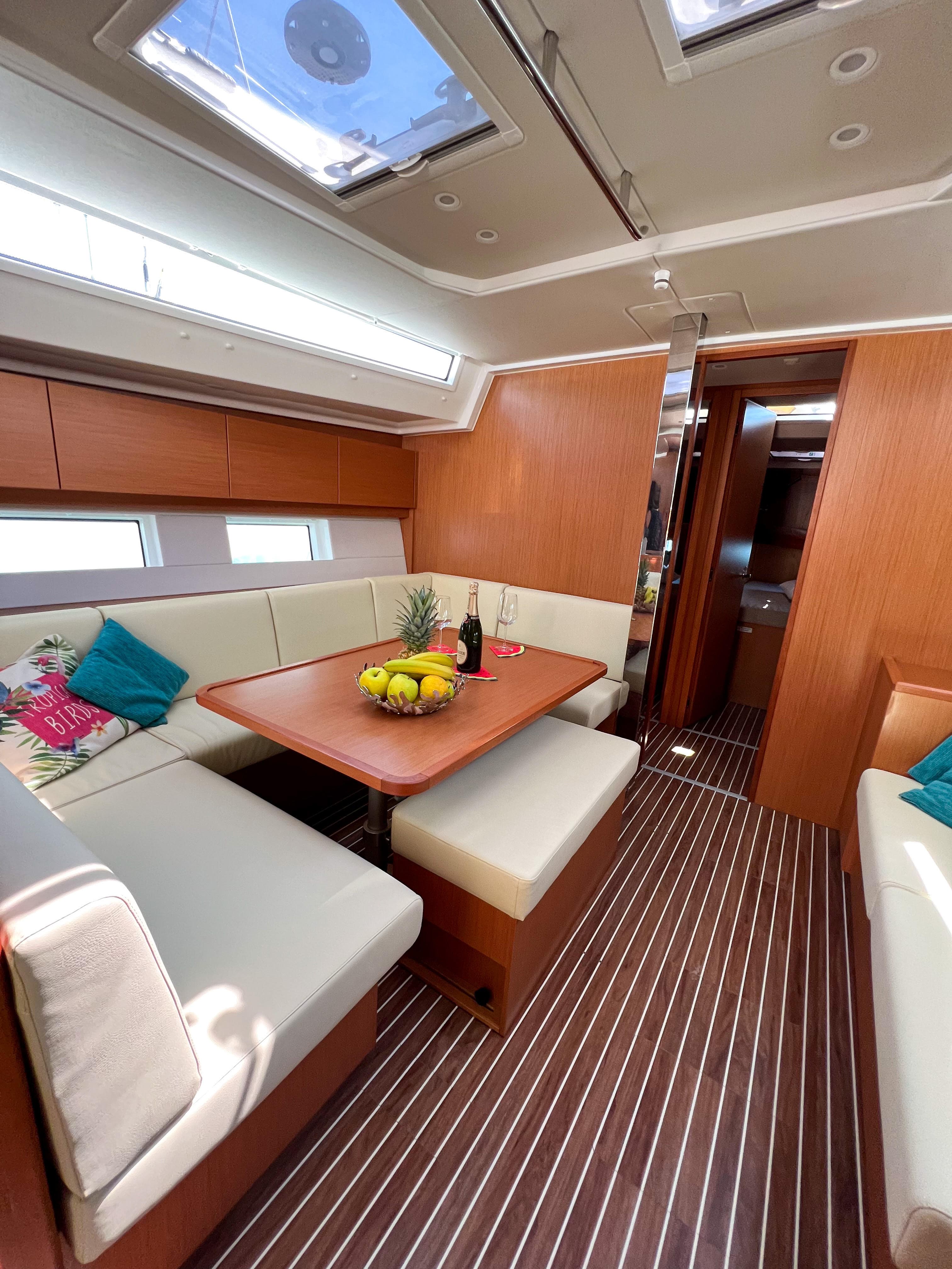 Bavaria C45 Insolence – bilde 3 av 16