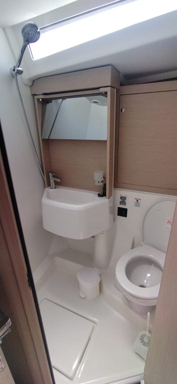 Beneteau Oceanis 51.1 ESCAPE – bilde 4 av 13