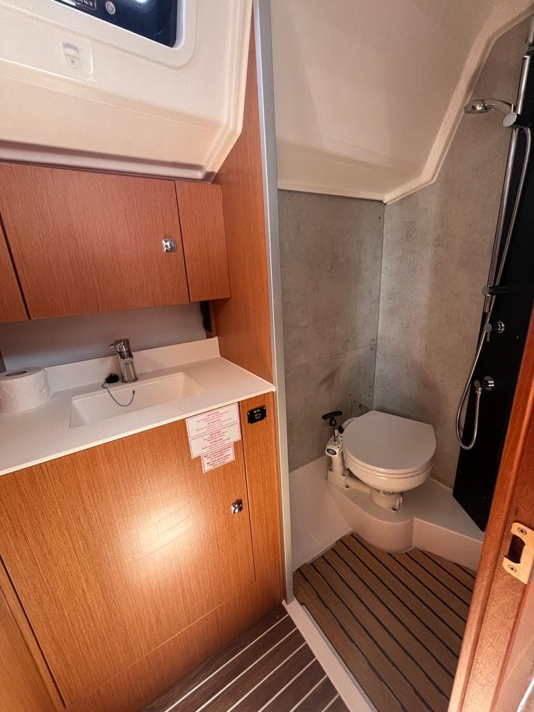 Bavaria C42 KIRKA – bilde 4 av 19