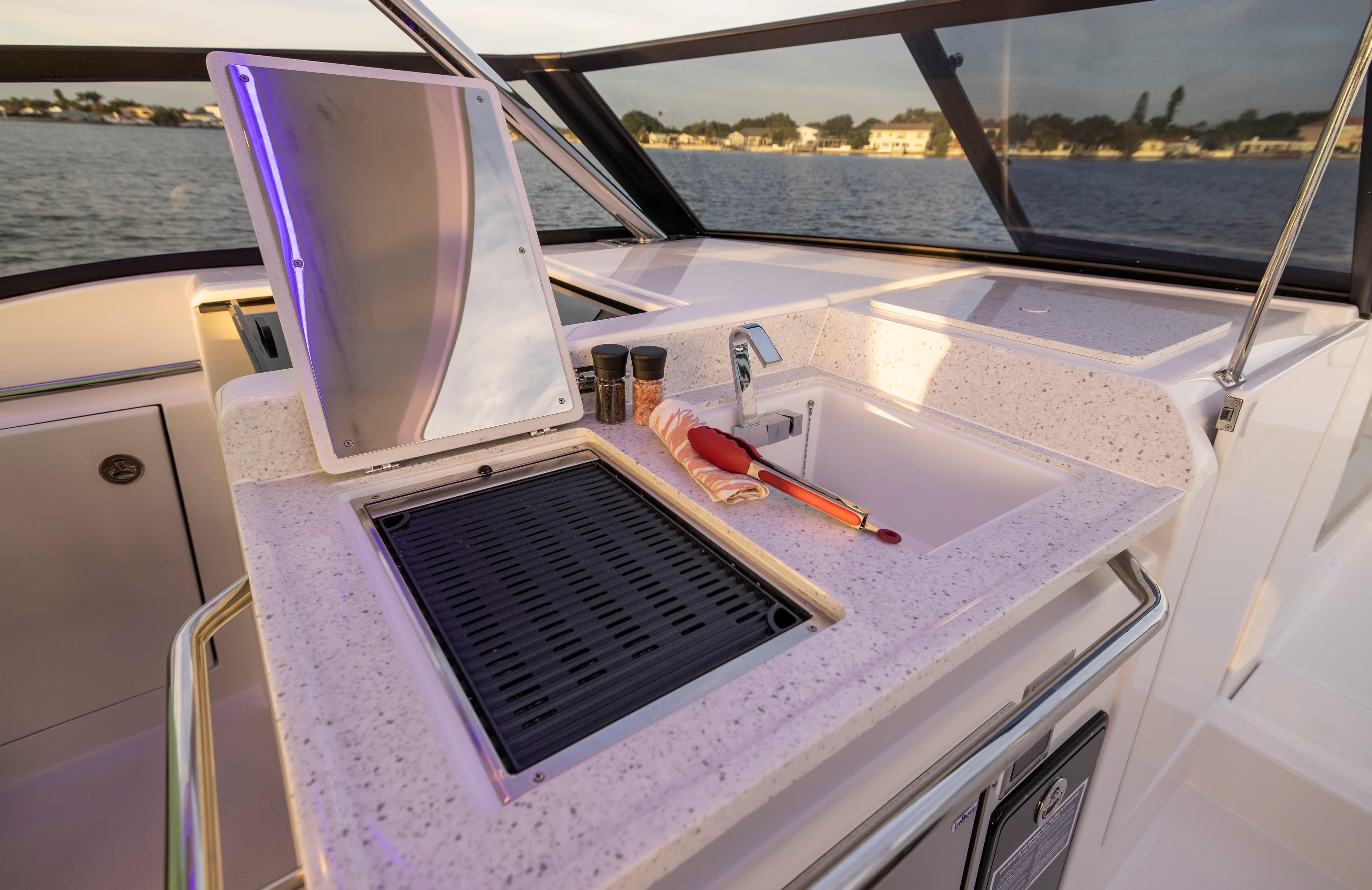 Aquila Yachts Aquila 32 Sport BATCAT – bilde 2 av 23
