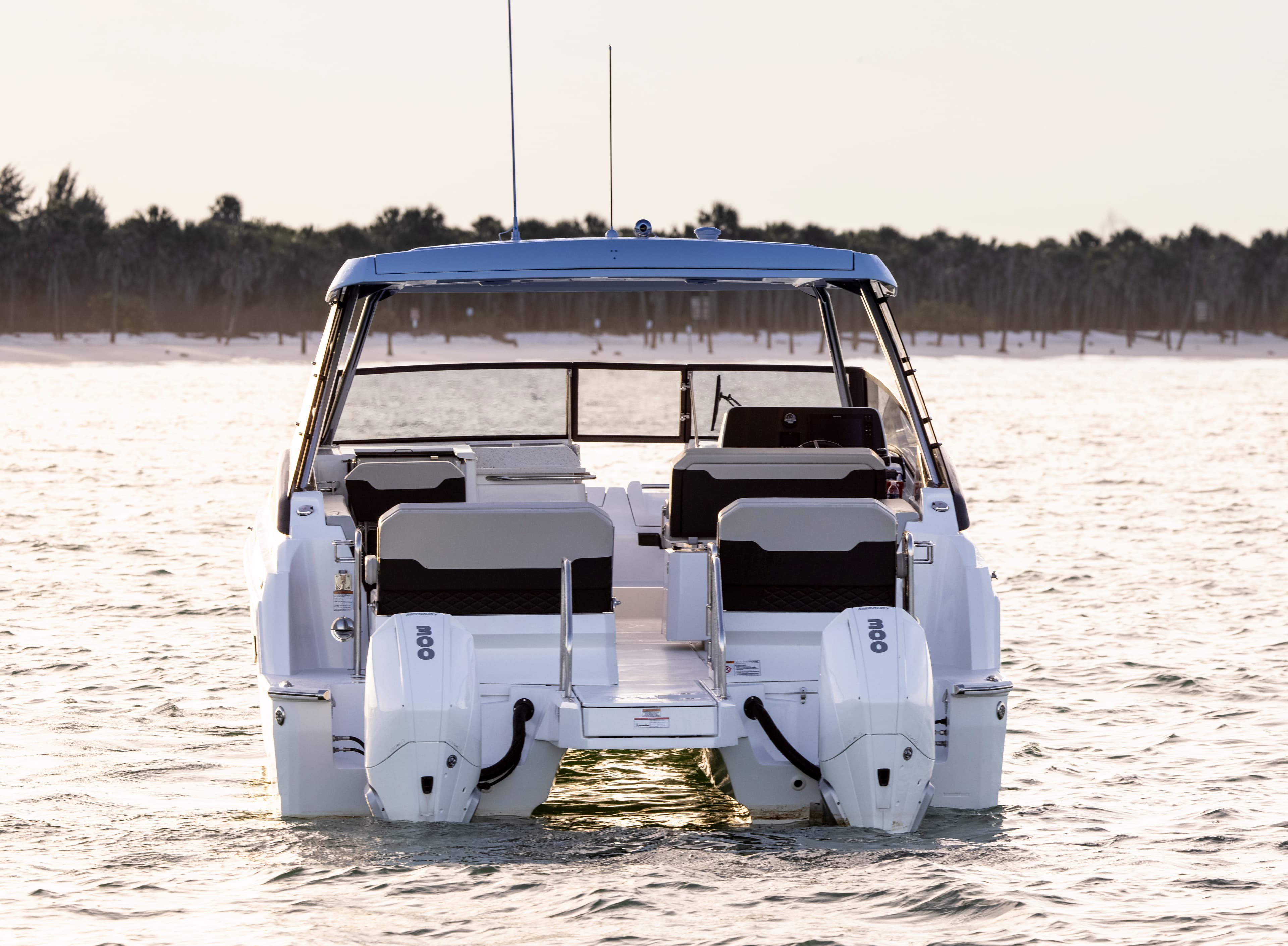 Aquila Yachts Aquila 32 Sport BATCAT – bilde 4 av 23