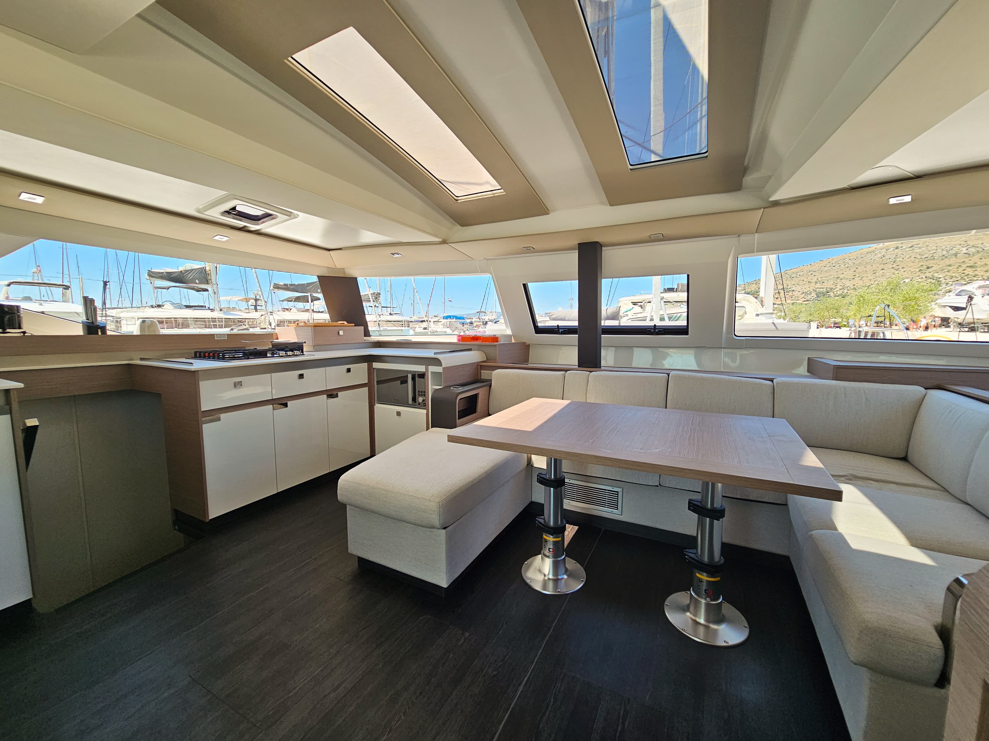 Fountaine Pajot Elba 45 Marina – bilde 2 av 16