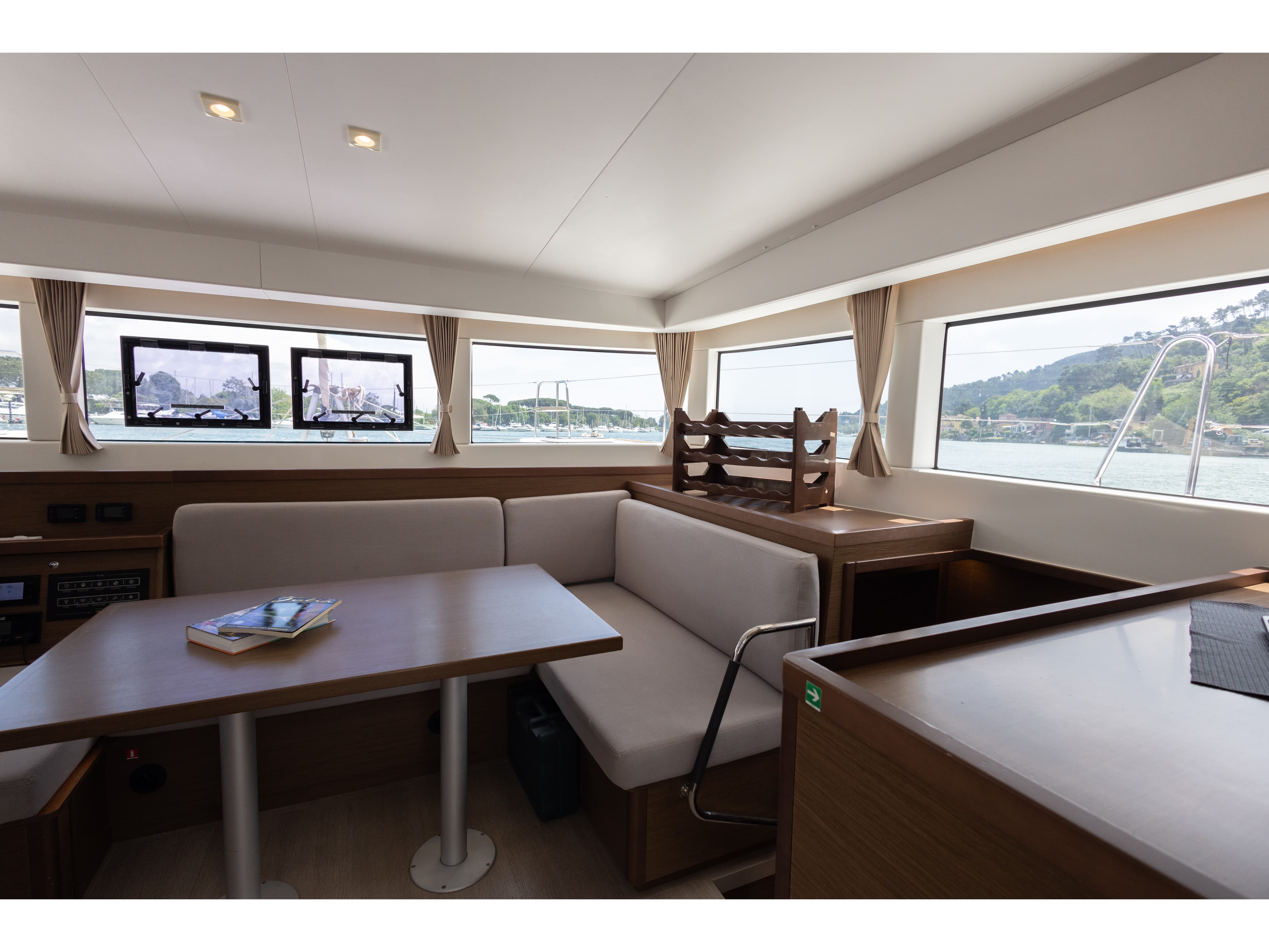 Lagoon 40 Agora' – bilde 3 av 7