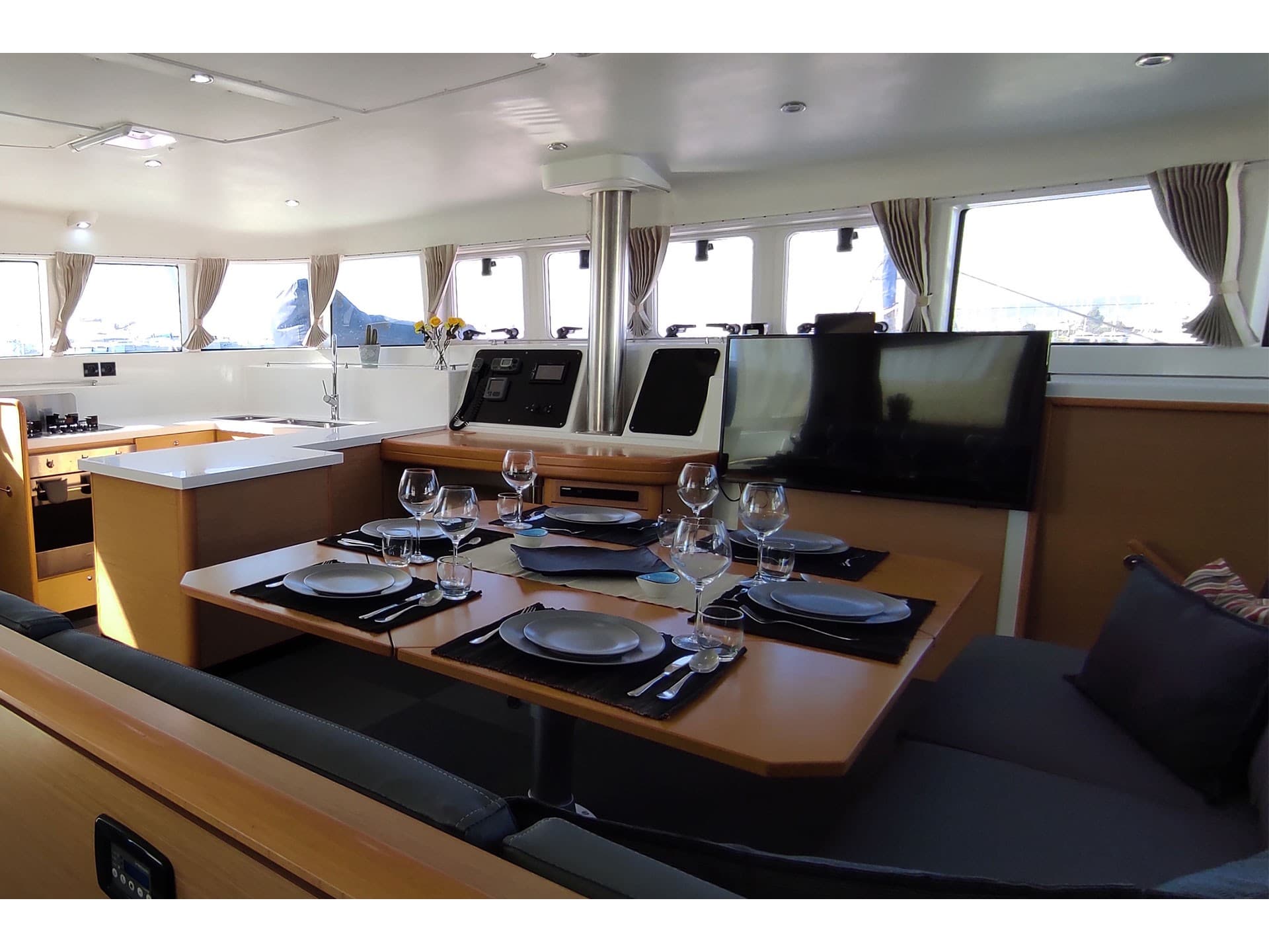 Lagoon 500 The Big Deal - (A/C - Generator - Refit 2021) – bilde 3 av 9