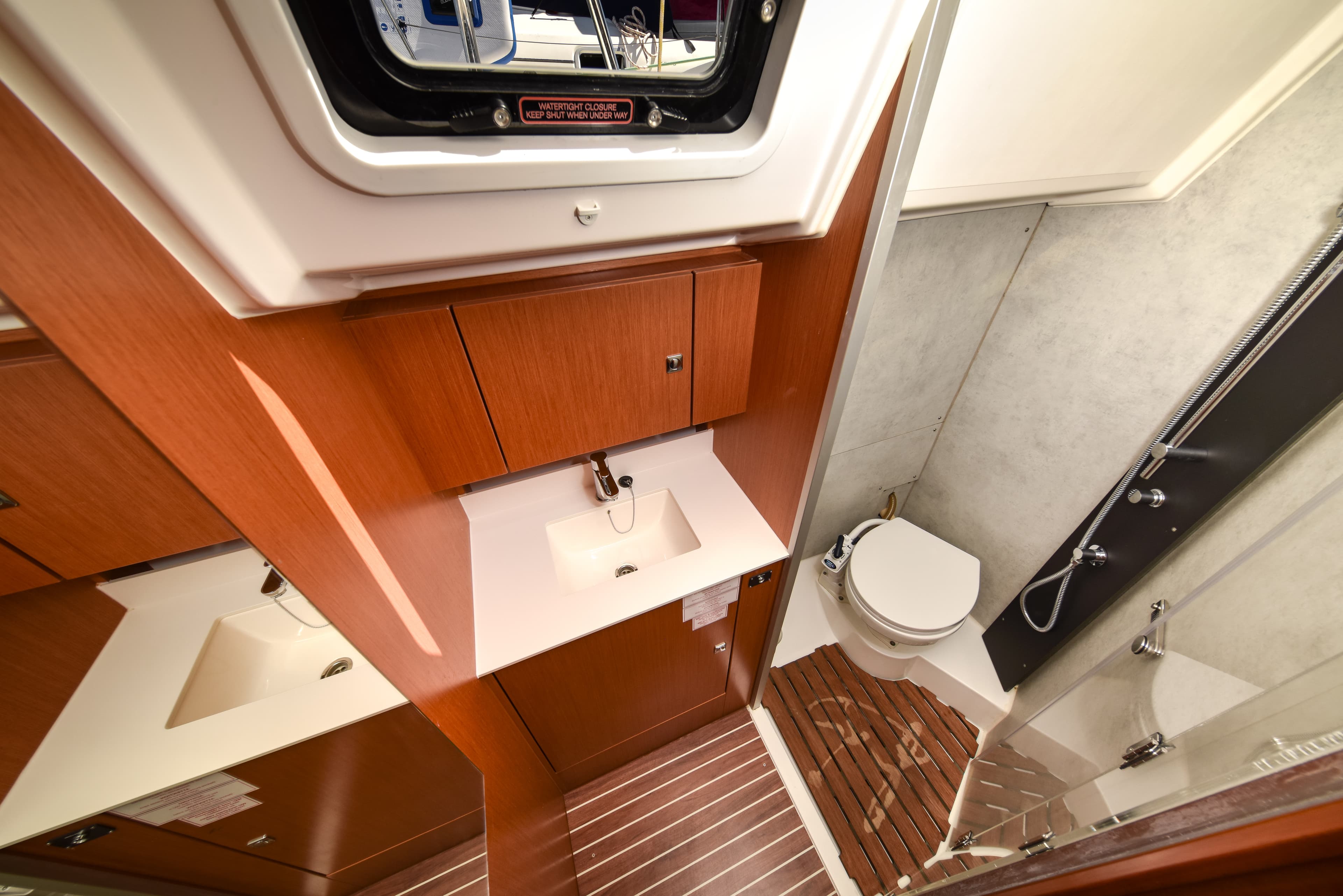 Bavaria C42 Bella – bilde 2 av 48