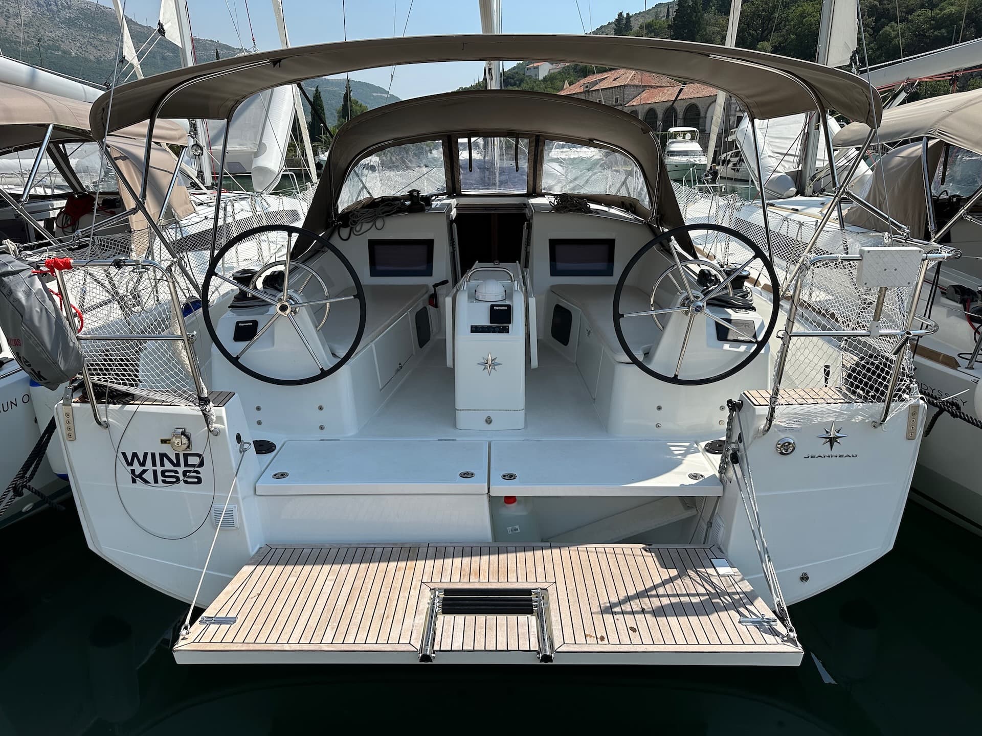 Jeanneau Sun Odyssey 410 Wind Kiss