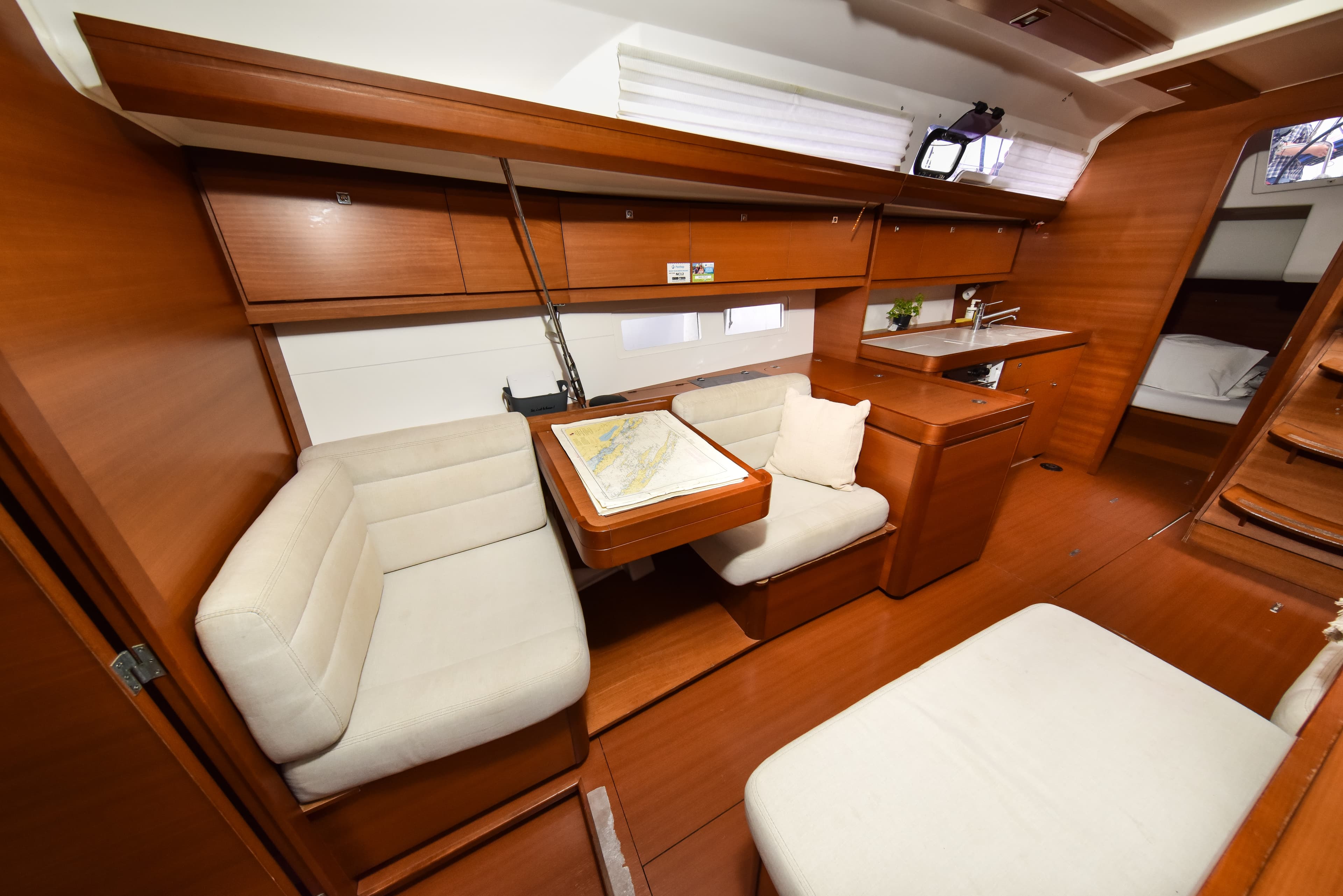 Dufour 410 Grand Large Stella – bilde 5 av 49