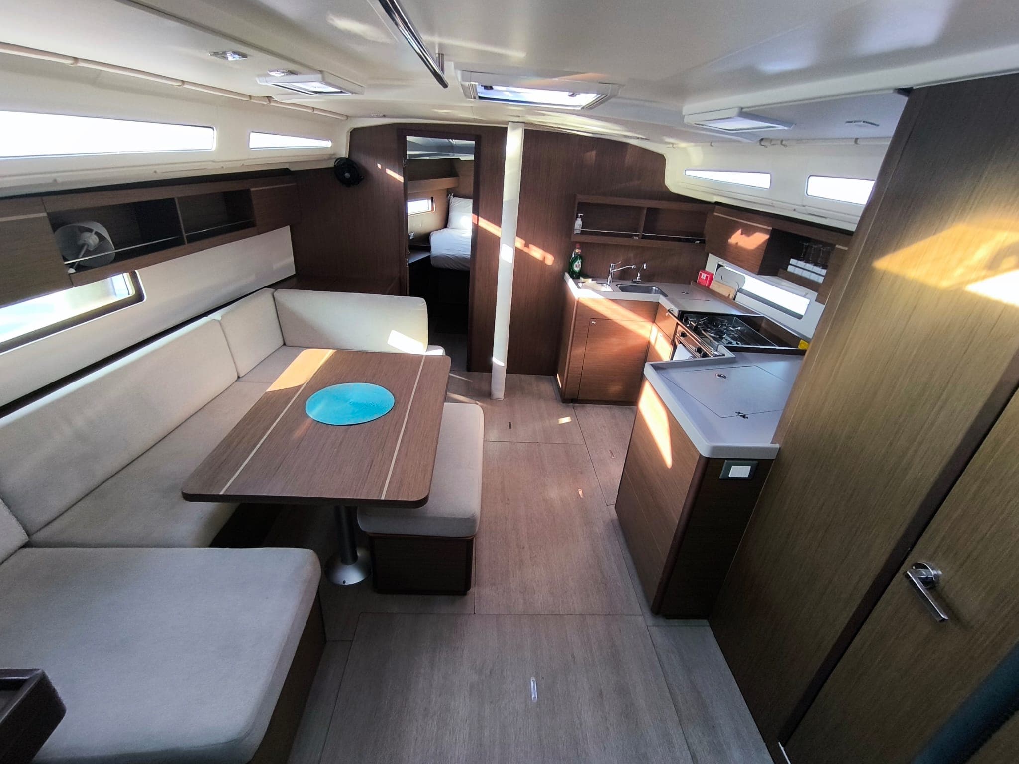 Beneteau Oceanis 40.1 Avra – bilde 4 av 15