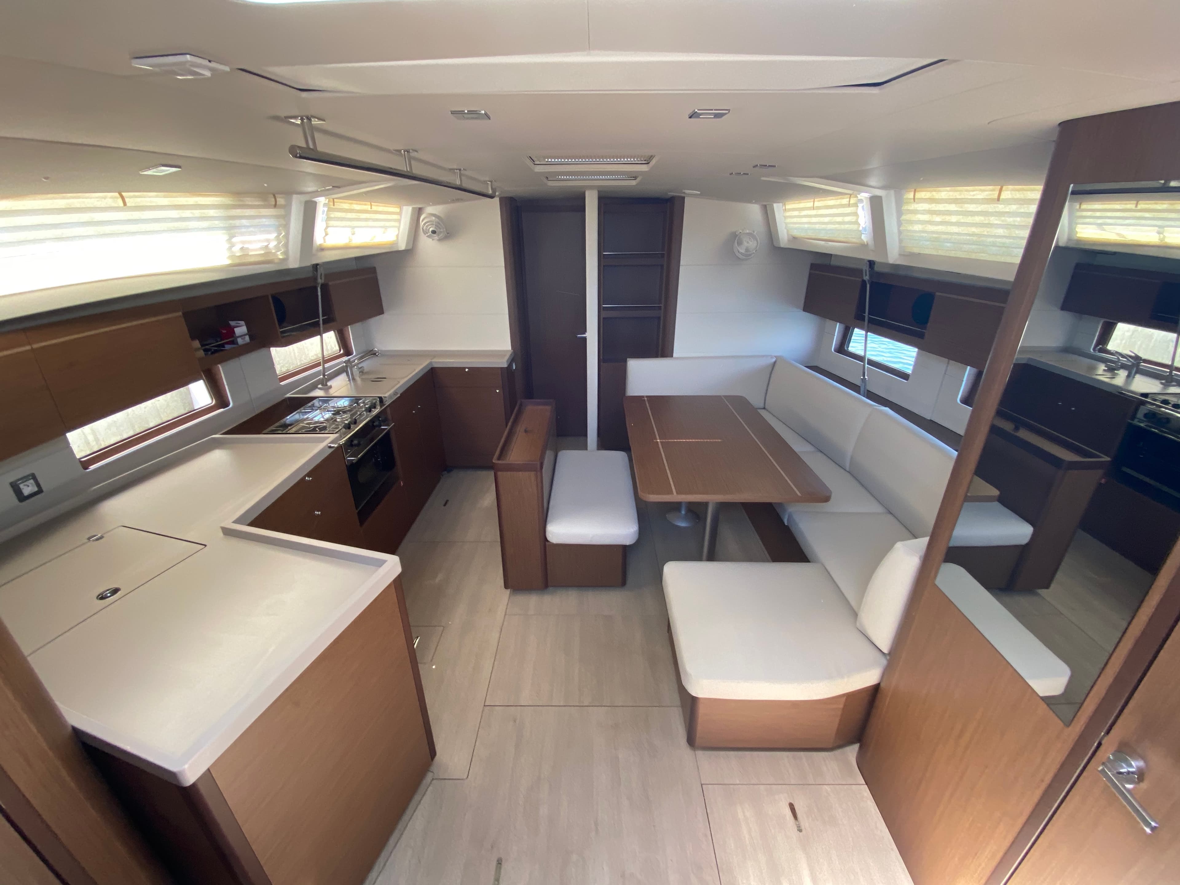Beneteau Oceanis 46.1 Yess Boss (First Line) – bilde 5 av 18
