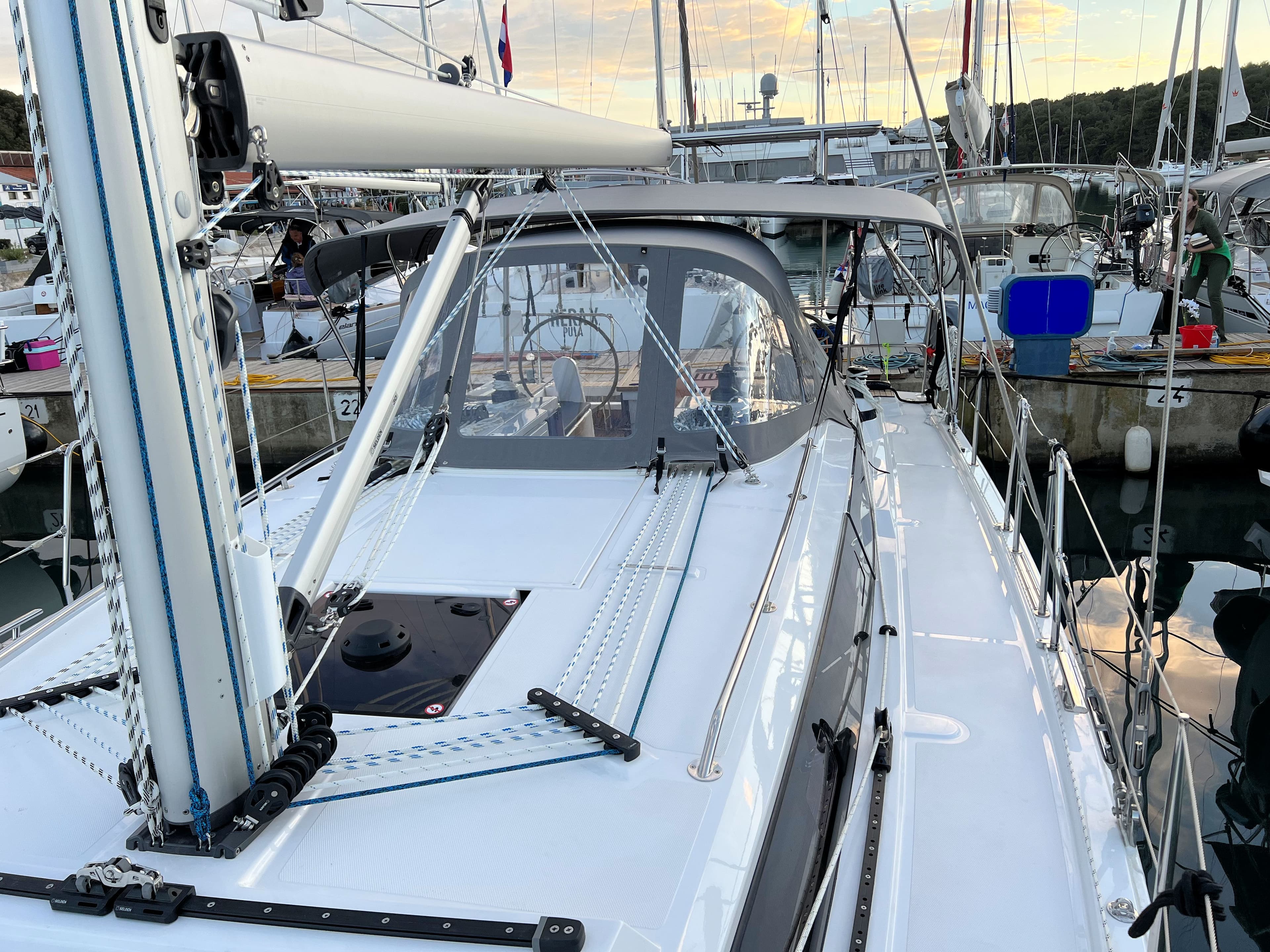 Bavaria C38 Mala Hana – bilde 5 av 33