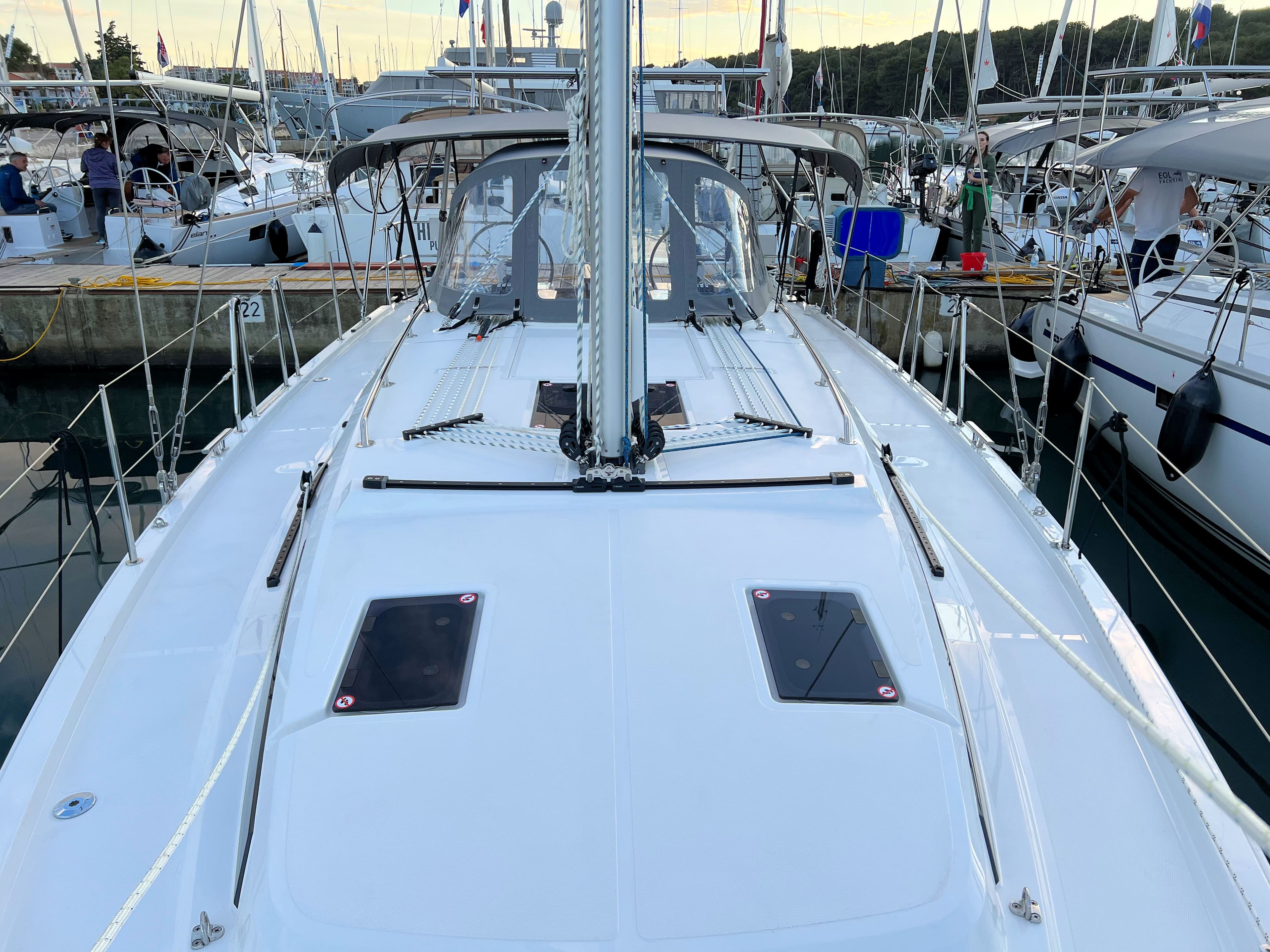 Bavaria C38 Mala Hana – bilde 2 av 33