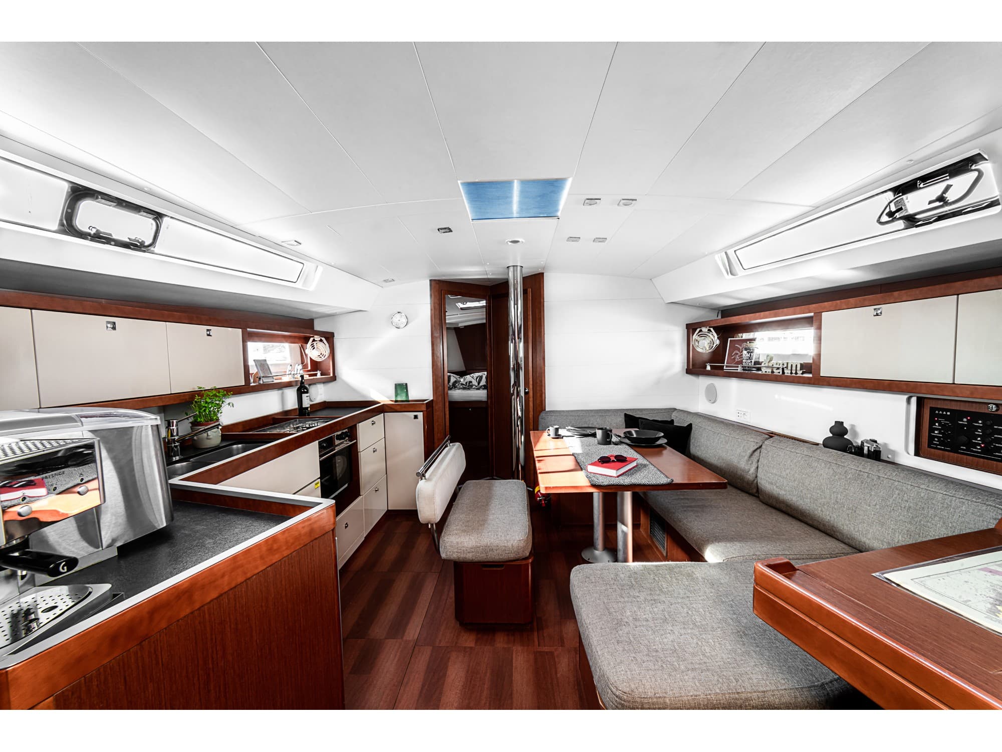 Beneteau Oceanis 45 DIANA – bilde 2 av 36
