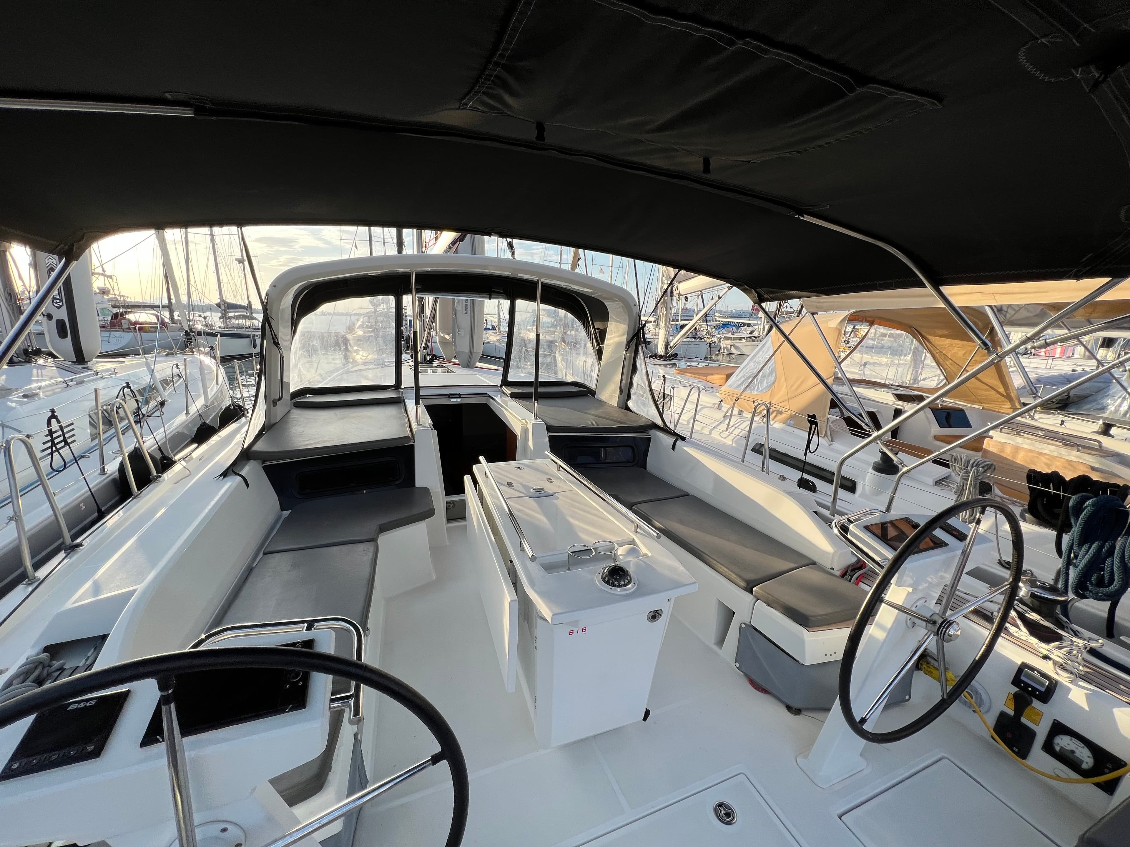 Beneteau Oceanis 46.1 Serenity – bilde 2 av 6