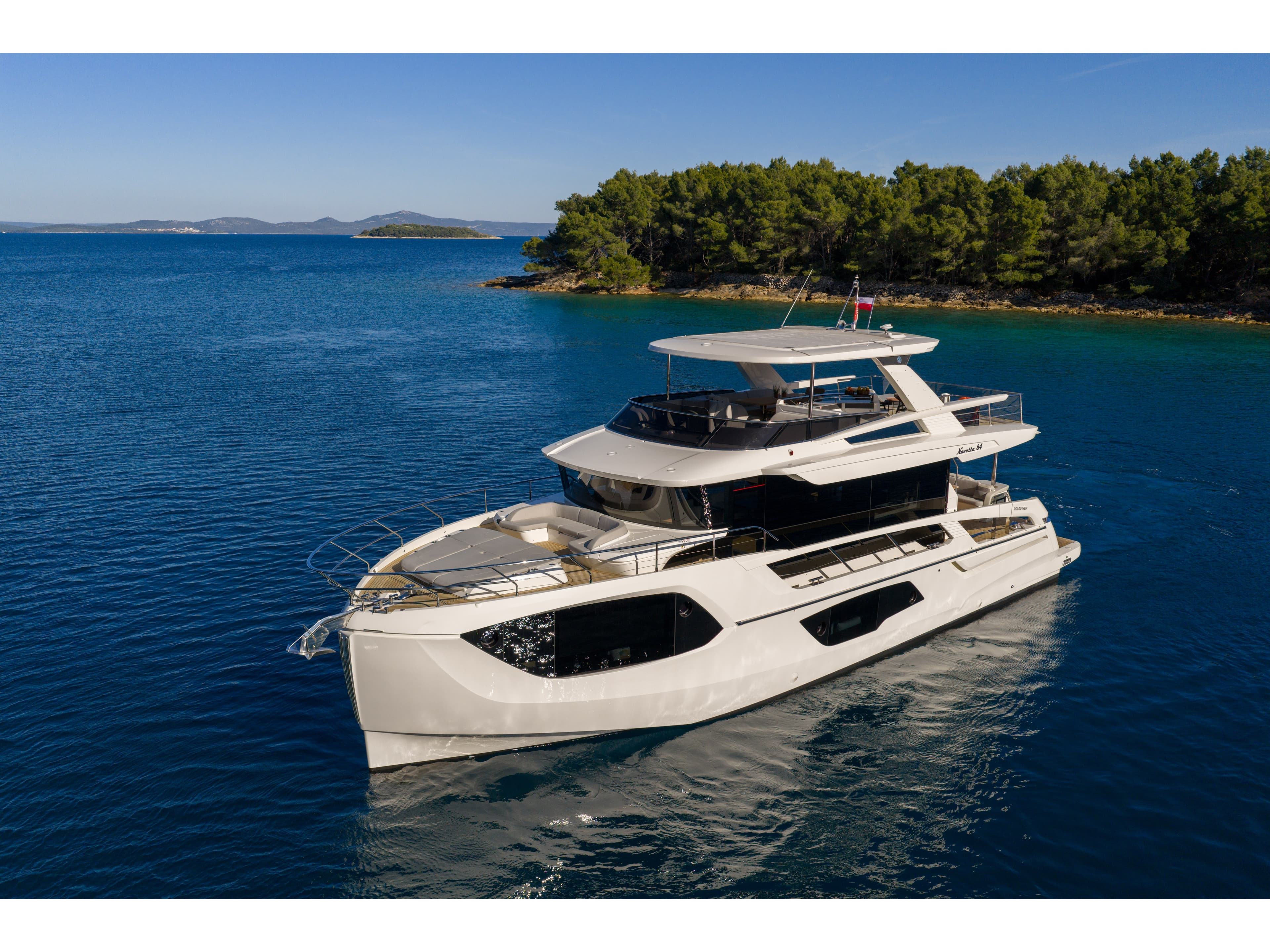 Absolute Navetta 64 Premium +