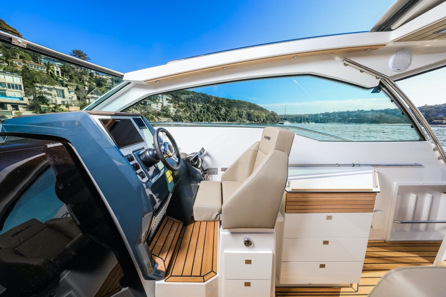 Bella Flipper 900 ST – bilde 3 av 25