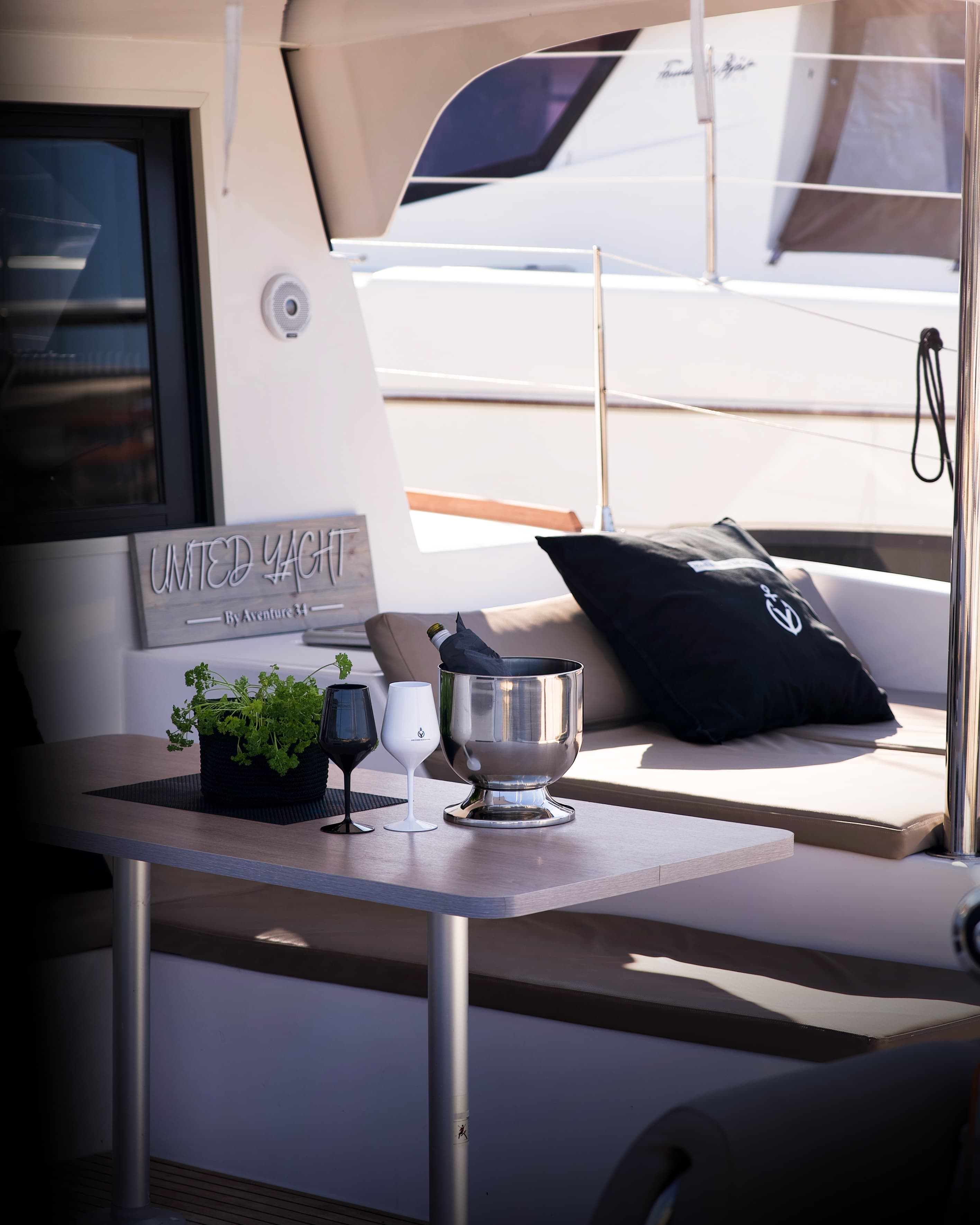 Aventura Catamarans Aventura 34 Jumping Fitness – bilde 3 av 31