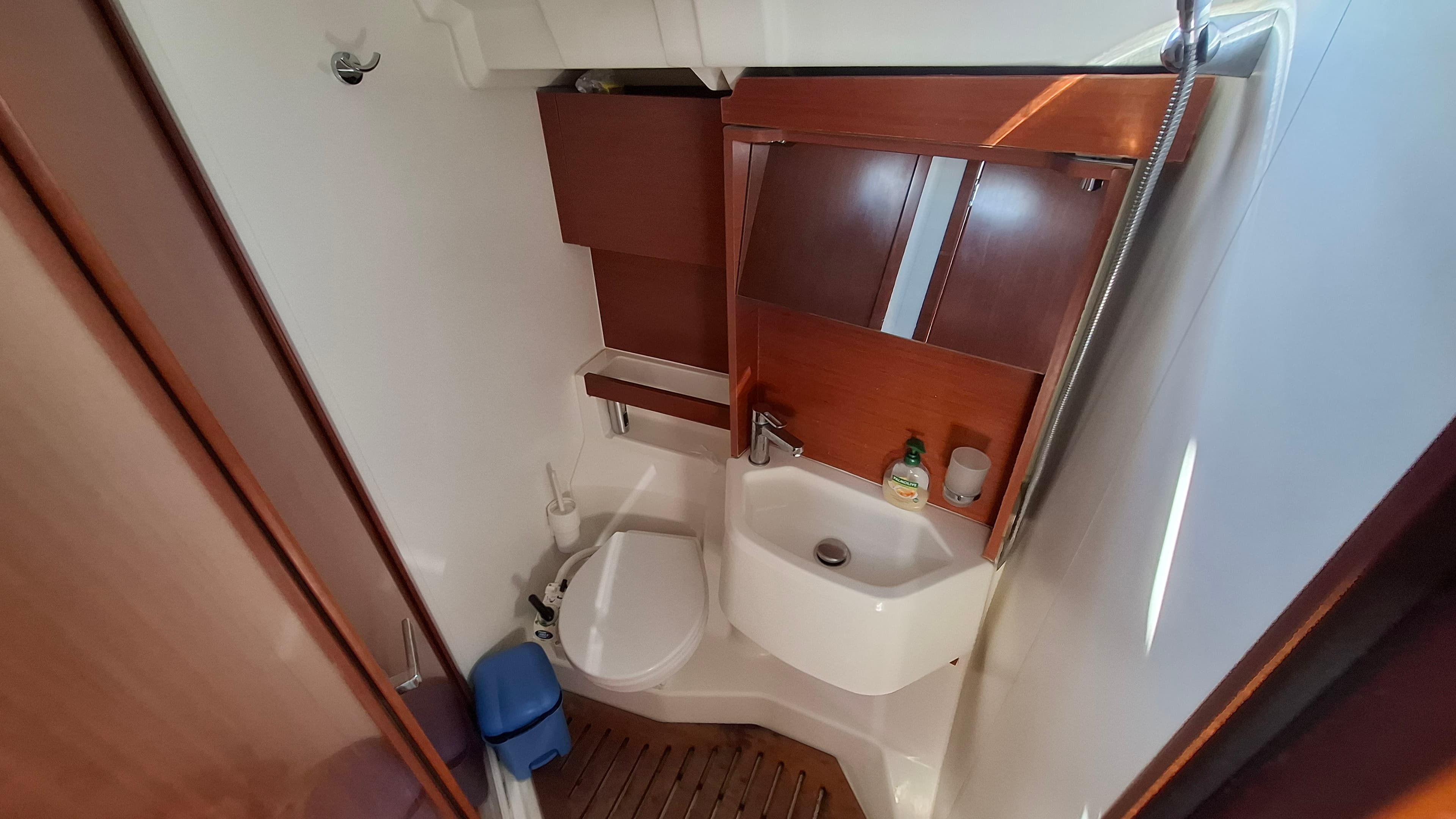 Beneteau Oceanis 51.1 Bolero – bilde 4 av 35
