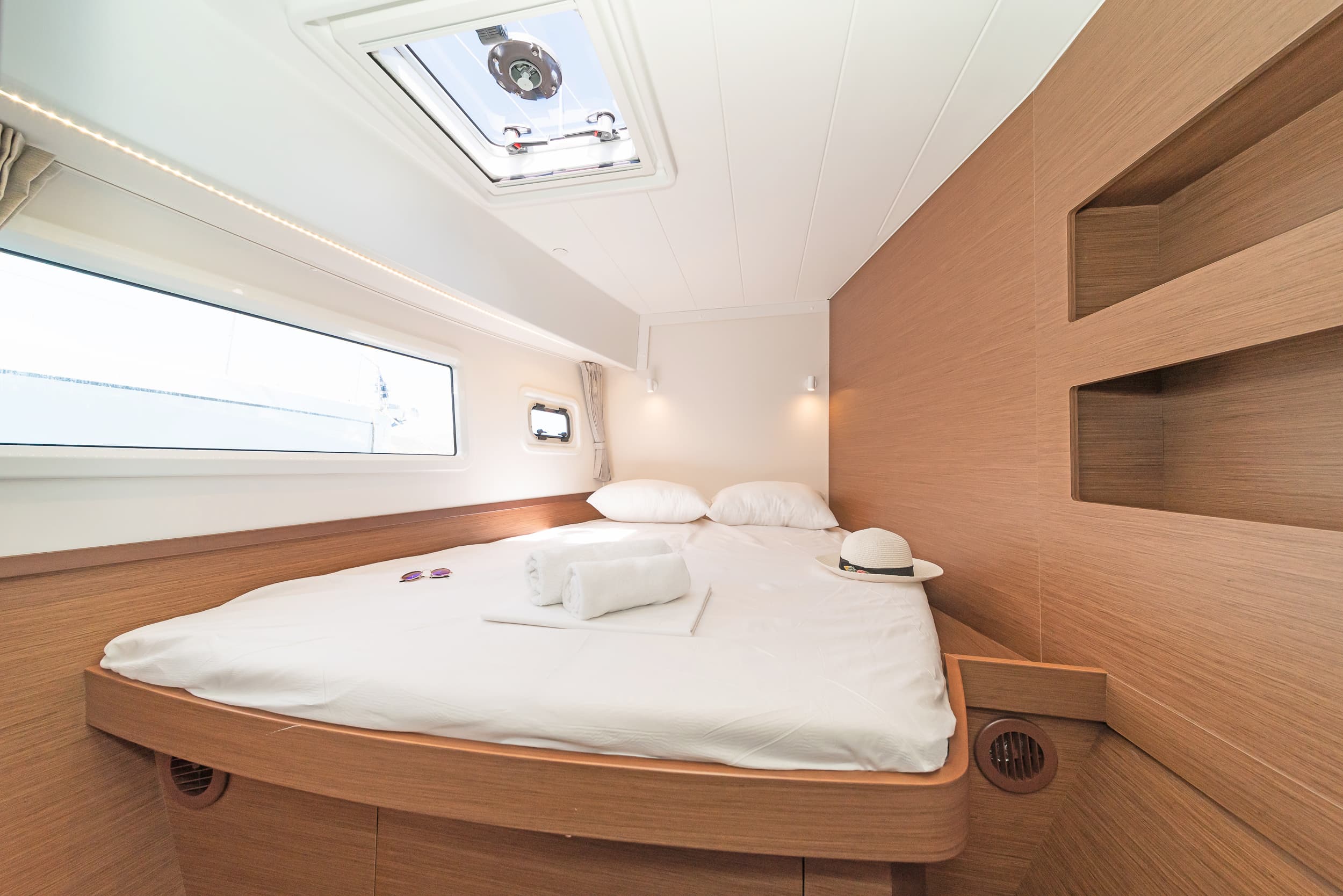 Lagoon 42 Aurora – bilde 3 av 18